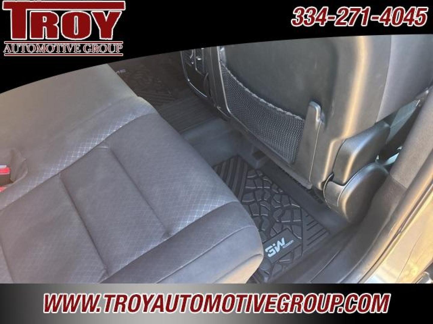 2018 Billet Silver Metallic Clearcoat /Black Jeep Grand Cherokee Laredo E (1C4RJEAGXJC) with an 3.6L V6 24V VVT engine, Automatic transmission, located at 6812 Atlanta Hwy, Montgomery, AL, 36117, (334) 271-4045, 32.382118, -86.178673 - Billet Silver Metallic Clearcoat 2018 Jeep Grand Cherokee Laredo E RWD 3.6L V6 24V VVT 8-Speed Automatic<br><br>Financing Available---Top Value for Trades.<br><br>Odometer is 57493 miles below market average! 19/26 City/Highway MPG<br><br><br>Awards:<br> * 2018 KBB.com 10 Most Awarded Brands - Photo#29