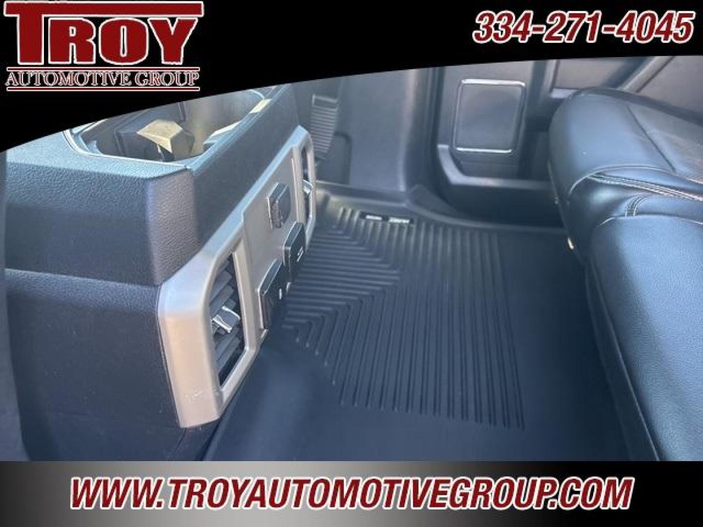 2019 Magnetic /Black Ford F-150 Lariat (1FTEW1C57KK) with an 5.0L V8 engine, Automatic transmission, located at 6812 Atlanta Hwy, Montgomery, AL, 36117, (334) 271-4045, 32.382118, -86.178673 - Photo#32