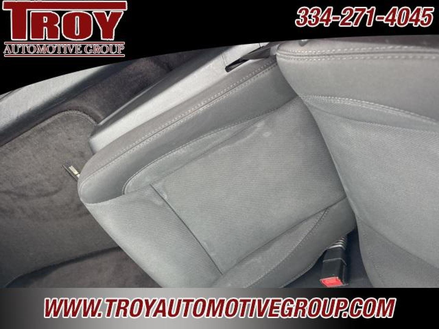 2017 Granite Crystal Metallic Clearcoat /Black Dodge Charger SE (2C3CDXBG9HH) with an 3.6L 6-Cylinder SMPI DOHC engine, Automatic transmission, located at 6812 Atlanta Hwy, Montgomery, AL, 36117, (334) 271-4045, 32.382118, -86.178673 - 20 Premium Alloy Wheels!!<br>Rear Spoiler!! - Photo#12