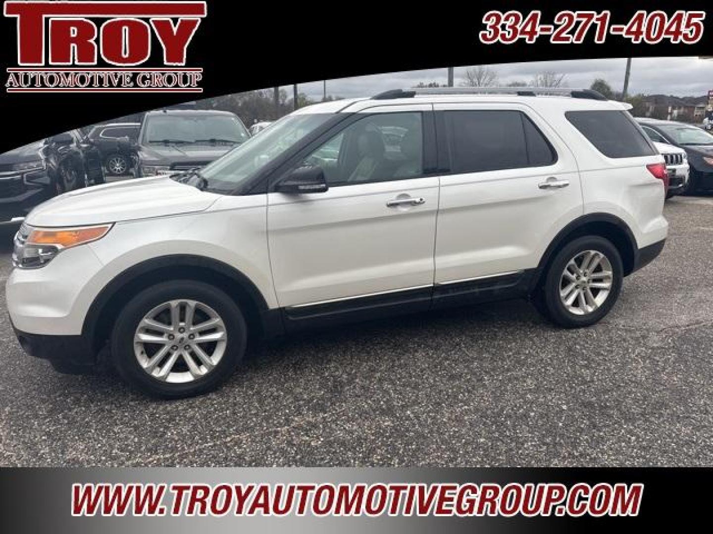 2013 White Platinum Clearcoat Metallic /Medium Light Stone Ford Explorer XLT (1FM5K7D81DG) with an 3.5L 6-Cylinder SMPI DOHC engine, Automatic transmission, located at 6812 Atlanta Hwy, Montgomery, AL, 36117, (334) 271-4045, 32.382118, -86.178673 - Photo#1