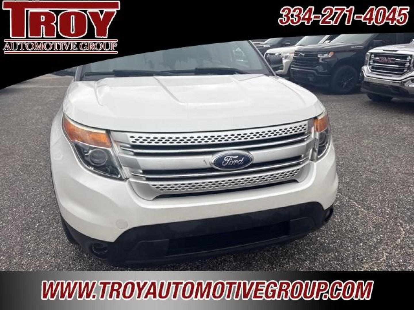 2013 White Platinum Clearcoat Metallic /Medium Light Stone Ford Explorer XLT (1FM5K7D81DG) with an 3.5L 6-Cylinder SMPI DOHC engine, Automatic transmission, located at 6812 Atlanta Hwy, Montgomery, AL, 36117, (334) 271-4045, 32.382118, -86.178673 - Photo#5