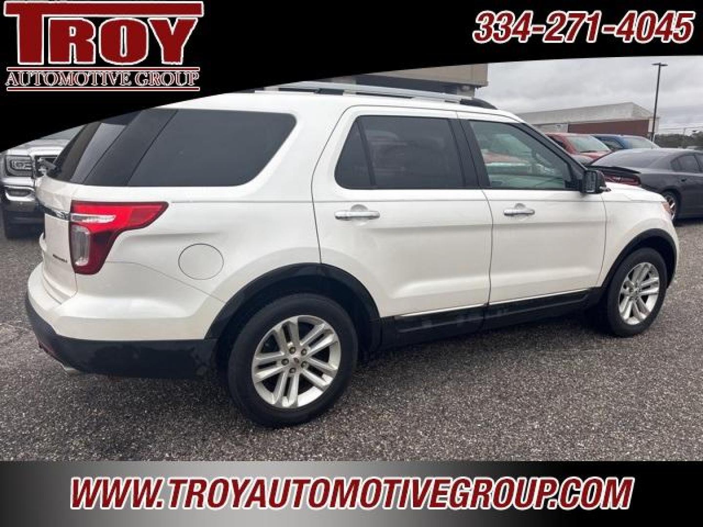 2013 White Platinum Clearcoat Metallic /Medium Light Stone Ford Explorer XLT (1FM5K7D81DG) with an 3.5L 6-Cylinder SMPI DOHC engine, Automatic transmission, located at 6812 Atlanta Hwy, Montgomery, AL, 36117, (334) 271-4045, 32.382118, -86.178673 - Photo#9