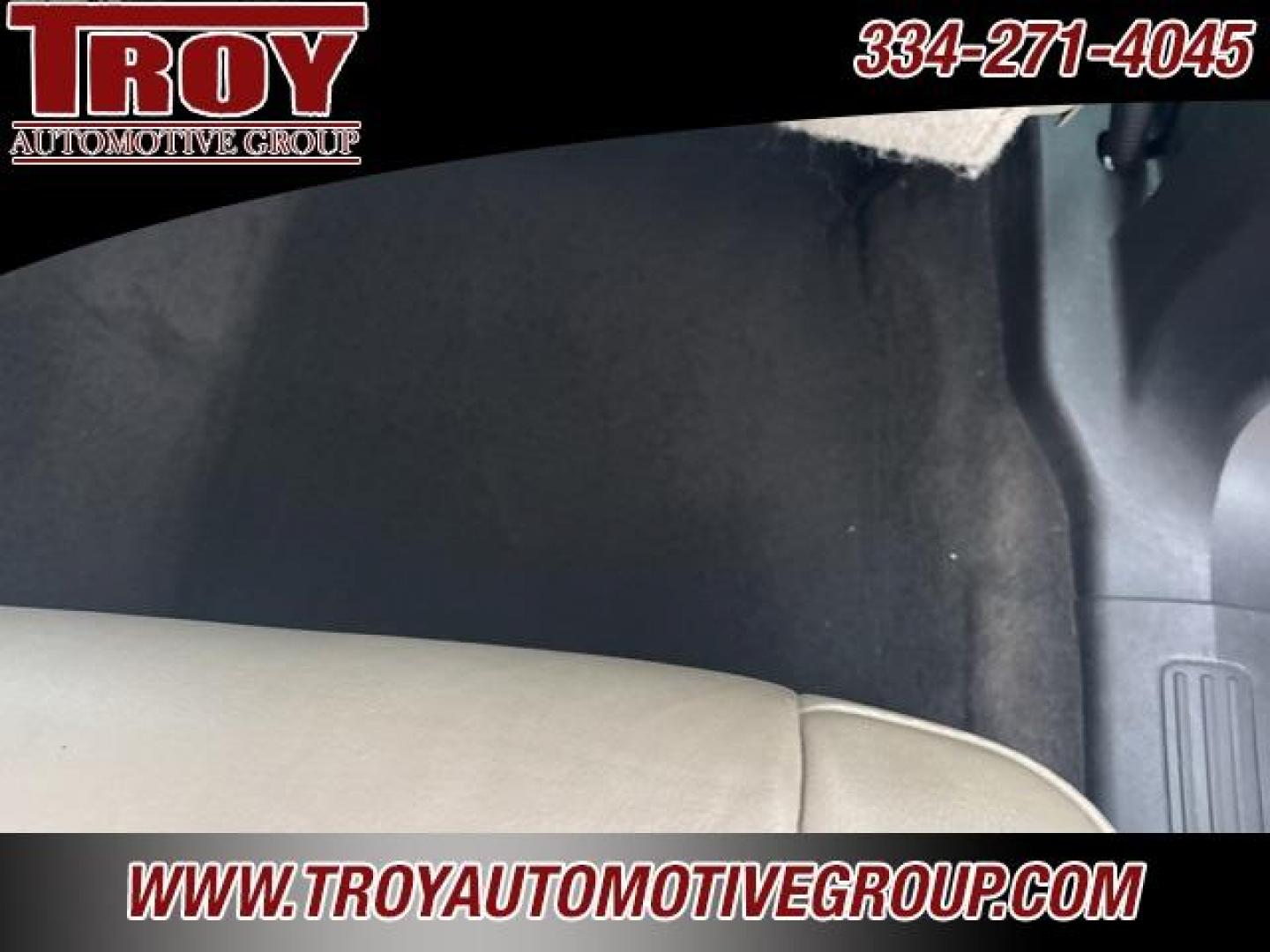 2013 White Platinum Clearcoat Metallic /Medium Light Stone Ford Explorer XLT (1FM5K7D81DG) with an 3.5L 6-Cylinder SMPI DOHC engine, Automatic transmission, located at 6812 Atlanta Hwy, Montgomery, AL, 36117, (334) 271-4045, 32.382118, -86.178673 - Photo#22