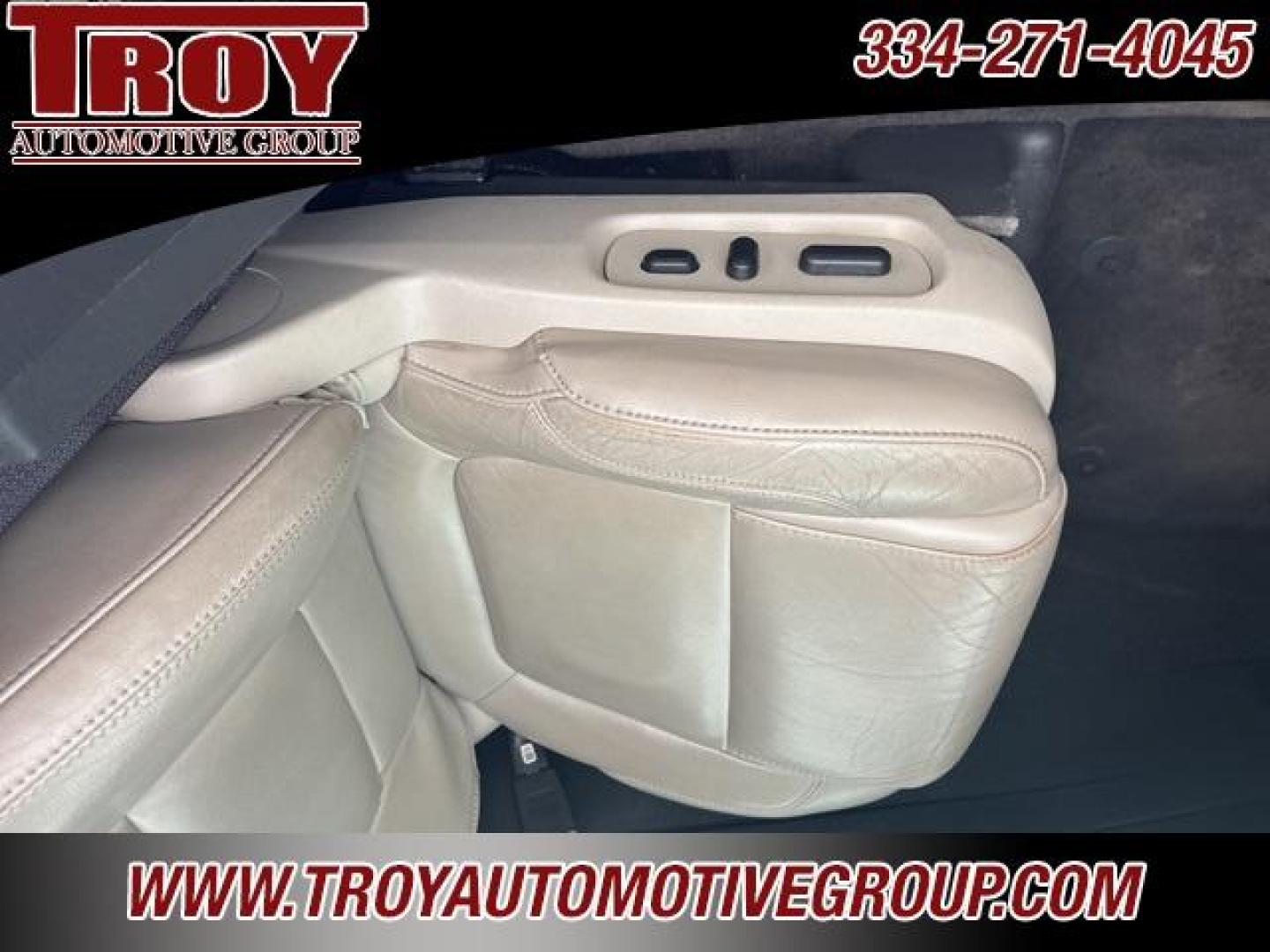 2013 White Platinum Clearcoat Metallic /Medium Light Stone Ford Explorer XLT (1FM5K7D81DG) with an 3.5L 6-Cylinder SMPI DOHC engine, Automatic transmission, located at 6812 Atlanta Hwy, Montgomery, AL, 36117, (334) 271-4045, 32.382118, -86.178673 - Photo#32