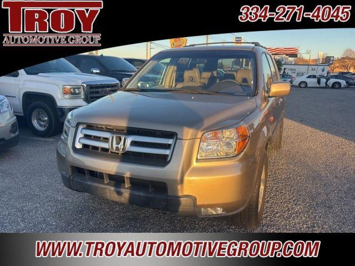 2007 Desert Rock Metallic /Saddle Honda Pilot EX-L (5FNYF28747B) with an 3.5L V6 SOHC i-VTEC 24V engine, Automatic transmission, located at 6812 Atlanta Hwy, Montgomery, AL, 36117, (334) 271-4045, 32.382118, -86.178673 - 3rd Seat!!<br>Heated Leather Seats!<br>Power Sunroof!!<br>Gold 2007 Honda Pilot EX-L FWD 3.5L V6 SOHC i-VTEC 24V 5-Speed Automatic with Overdrive<br><br>Financing Available---Top Value for Trades.<br><br>Odometer is 46013 miles below market average!<br><br><br>Awards:<br> * 2007 KBB.com Best Resale - Photo#4