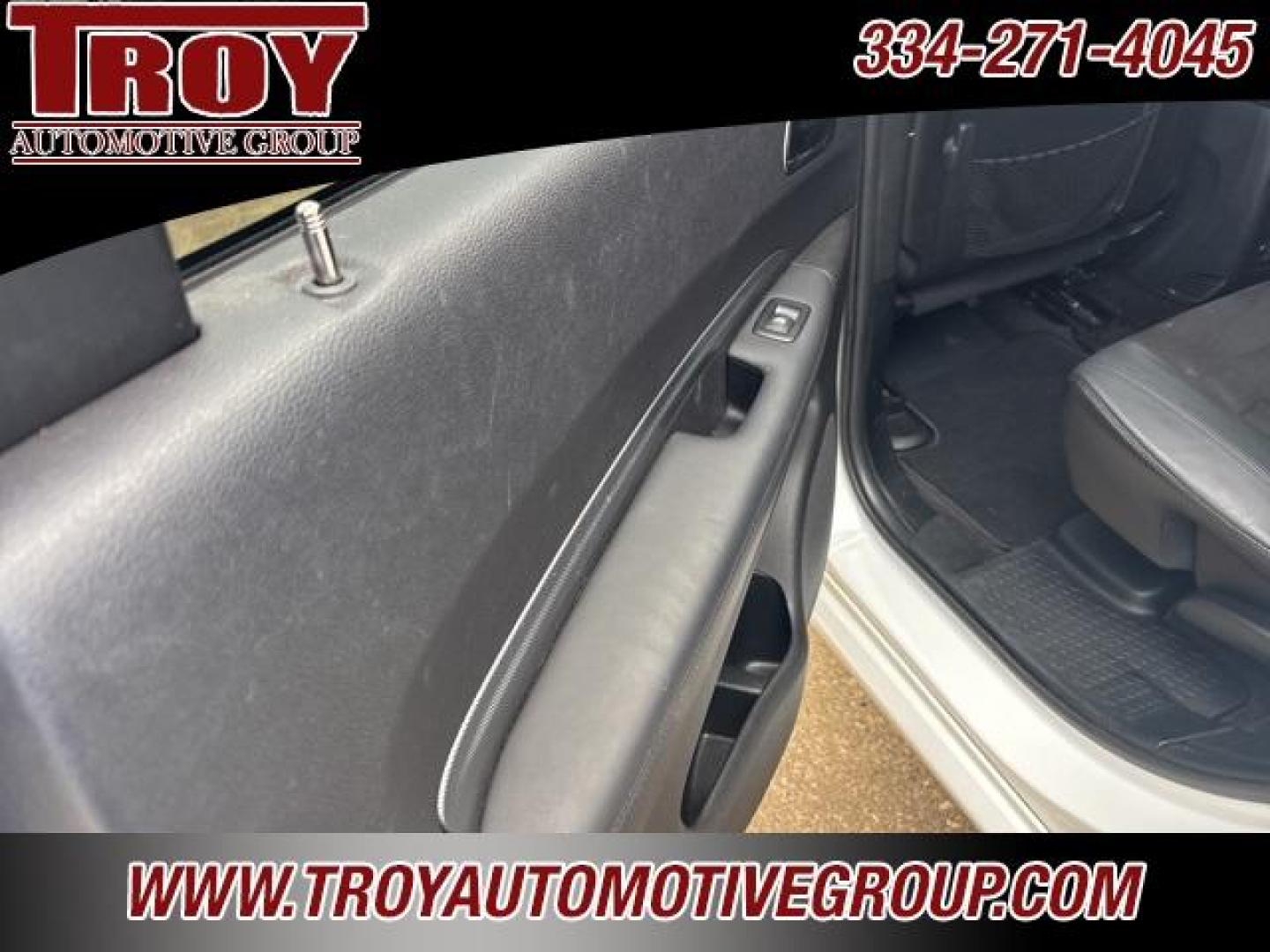 2019 White Knuckle Clearcoat /Black Dodge Durango R/T (1C4SDHCT5KC) with an HEMI 5.7L V8 Multi Displacement VVT engine, Automatic transmission, located at 6812 Atlanta Hwy, Montgomery, AL, 36117, (334) 271-4045, 32.382118, -86.178673 - Power Sunroof!!<br>Tow Package!!<br>Blind Spot Monitors!!<br>2-Master Remote Keys!!<br>Black Top Package!!<br>Heated Seats!! - Photo#23