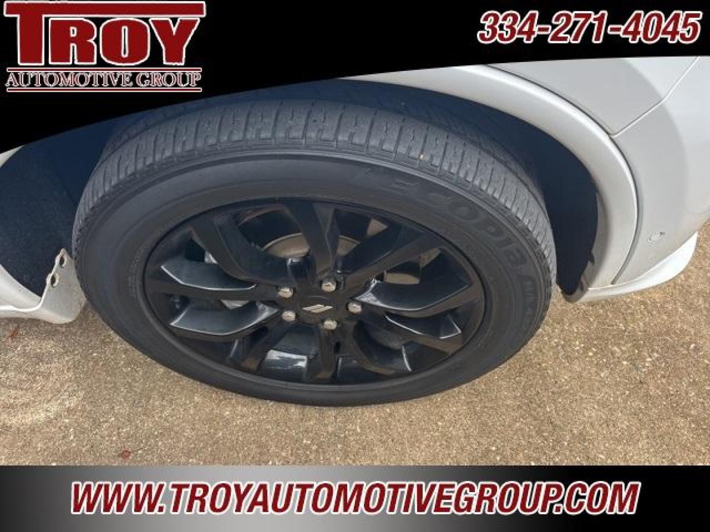 2019 White Knuckle Clearcoat /Black Dodge Durango R/T (1C4SDHCT5KC) with an HEMI 5.7L V8 Multi Displacement VVT engine, Automatic transmission, located at 6812 Atlanta Hwy, Montgomery, AL, 36117, (334) 271-4045, 32.382118, -86.178673 - Power Sunroof!!<br>Tow Package!!<br>Blind Spot Monitors!!<br>2-Master Remote Keys!!<br>Black Top Package!!<br>Heated Seats!! - Photo#26