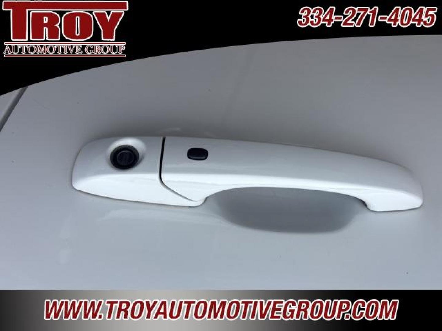 2019 White Knuckle Clearcoat /Black Dodge Durango R/T (1C4SDHCT5KC) with an HEMI 5.7L V8 Multi Displacement VVT engine, Automatic transmission, located at 6812 Atlanta Hwy, Montgomery, AL, 36117, (334) 271-4045, 32.382118, -86.178673 - Power Sunroof!!<br>Tow Package!!<br>Blind Spot Monitors!!<br>2-Master Remote Keys!!<br>Black Top Package!!<br>Heated Seats!! - Photo#31