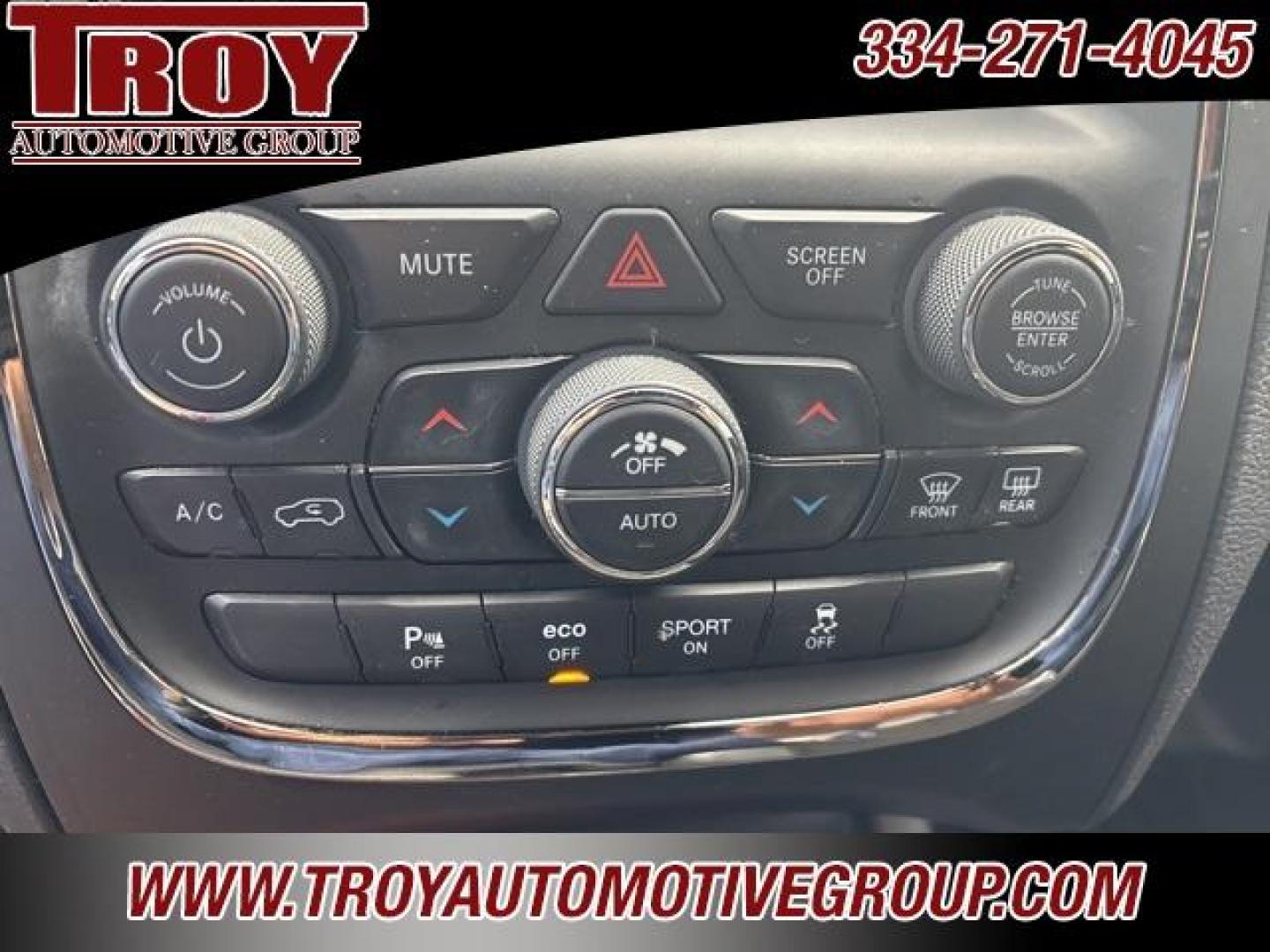 2019 White Knuckle Clearcoat /Black Dodge Durango R/T (1C4SDHCT5KC) with an HEMI 5.7L V8 Multi Displacement VVT engine, Automatic transmission, located at 6812 Atlanta Hwy, Montgomery, AL, 36117, (334) 271-4045, 32.382118, -86.178673 - Power Sunroof!!<br>Tow Package!!<br>Blind Spot Monitors!!<br>2-Master Remote Keys!!<br>Black Top Package!!<br>Heated Seats!! - Photo#43