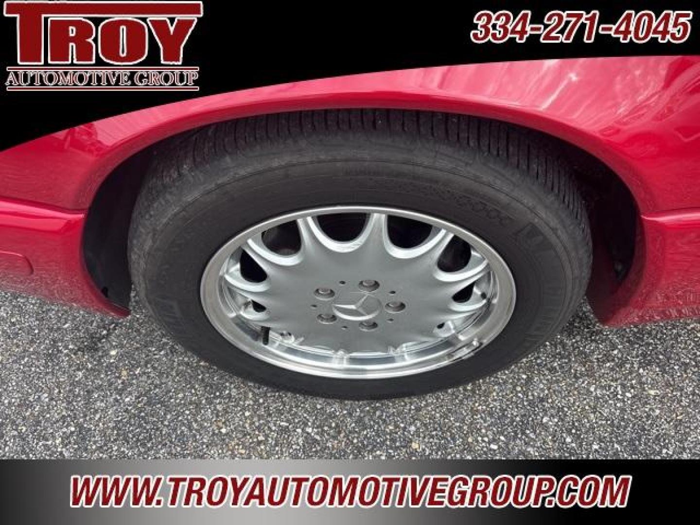 1997 Red /Parchment Mercedes-Benz SL-Class SL 320 (WDBFA63FXVF) with an 3.2L I6 engine, Automatic transmission, located at 6812 Atlanta Hwy, Montgomery, AL, 36117, (334) 271-4045, 32.382118, -86.178673 - Recent Arrival!<br>Hard Top!!<br>Hard Top Stand!!<br>Black Soft Top!!<br><br>Red 1997 Mercedes-Benz SL-Class SL 320 RWD 3.2L I6 5-Speed Automatic<br><br>Financing Available---Top Value for Trades - Photo#9