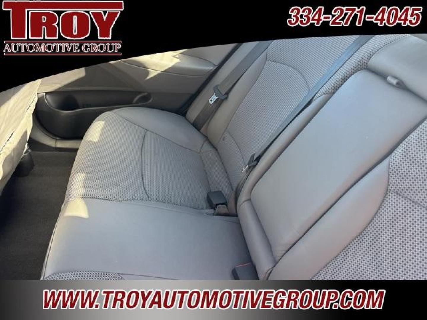 2013 Radiant Silver /Gray Hyundai Sonata SE (5NPEC4AC0DH) with an 2.4L 4-Cylinder DGI 200 hp engine, Automatic transmission, located at 6812 Atlanta Hwy, Montgomery, AL, 36117, (334) 271-4045, 32.382118, -86.178673 - 1-Owner!! - Photo#18