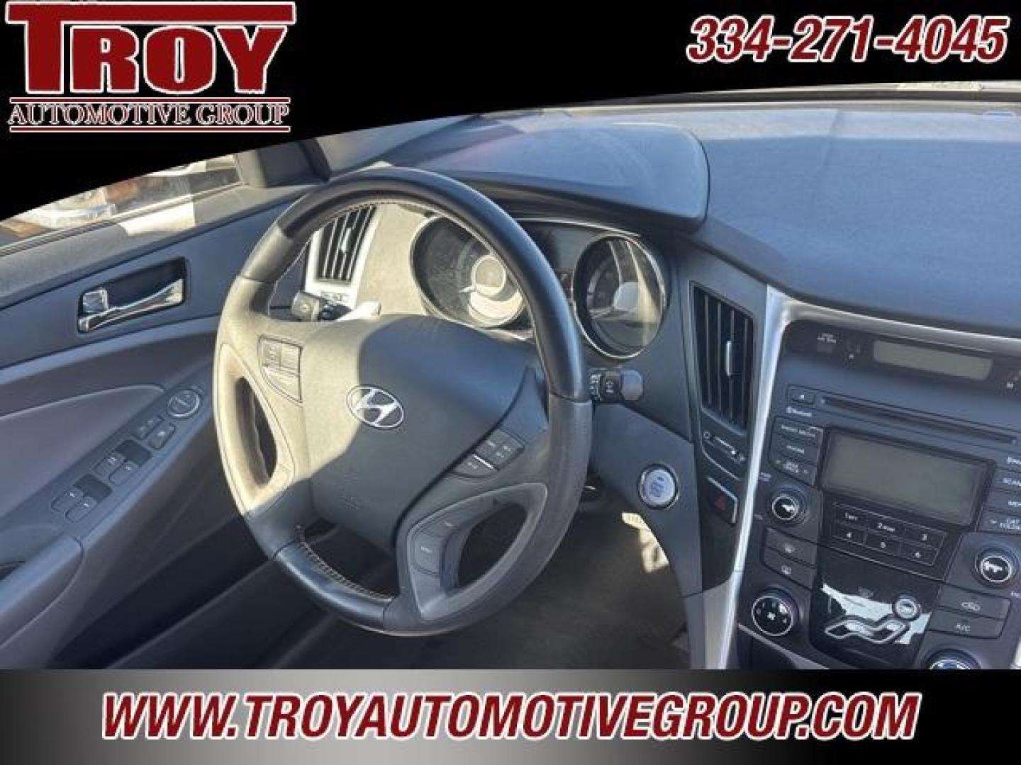 2013 Radiant Silver /Gray Hyundai Sonata SE (5NPEC4AC0DH) with an 2.4L 4-Cylinder DGI 200 hp engine, Automatic transmission, located at 6812 Atlanta Hwy, Montgomery, AL, 36117, (334) 271-4045, 32.382118, -86.178673 - 1-Owner!! - Photo#30