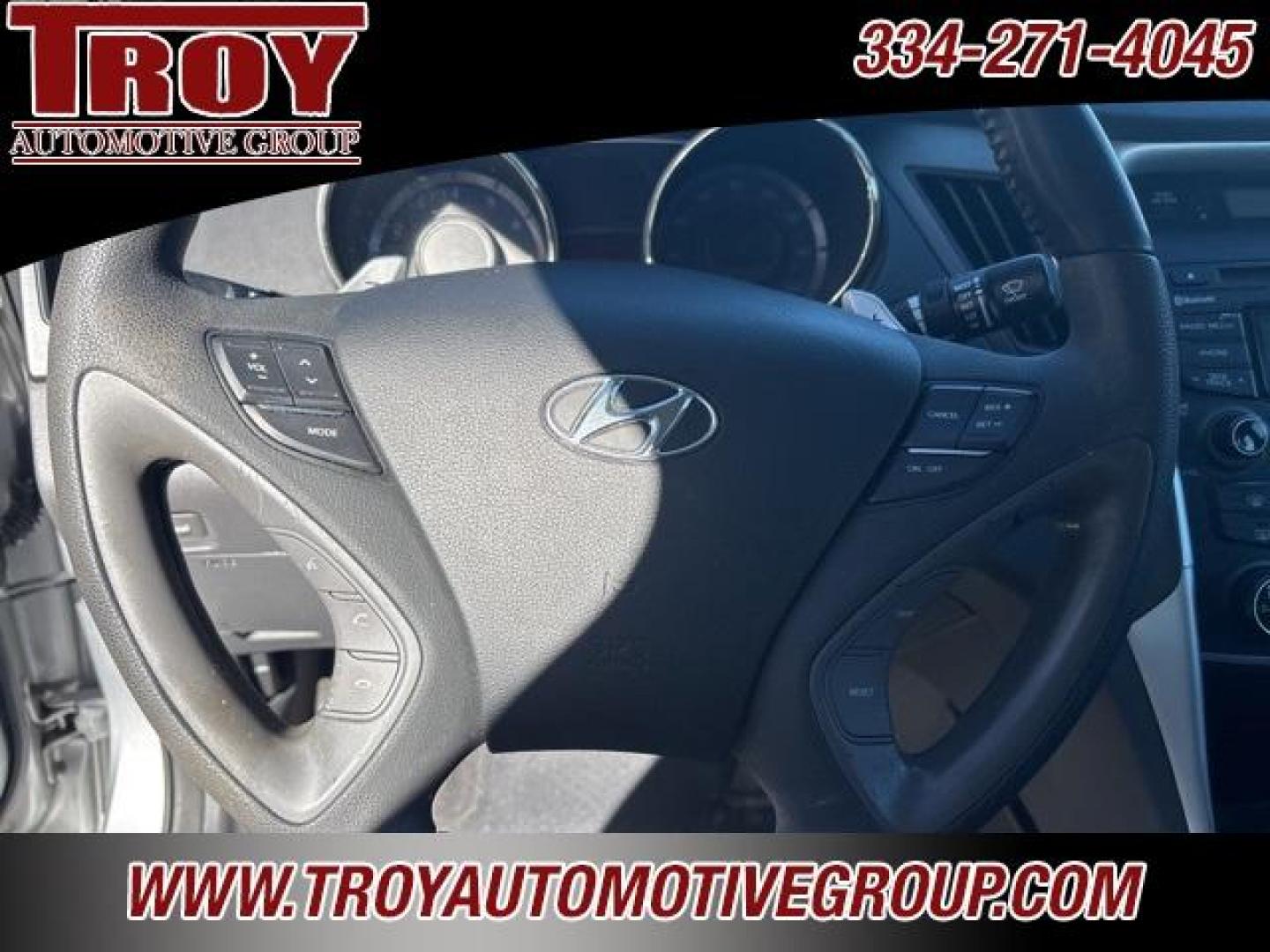 2013 Radiant Silver /Gray Hyundai Sonata SE (5NPEC4AC0DH) with an 2.4L 4-Cylinder DGI 200 hp engine, Automatic transmission, located at 6812 Atlanta Hwy, Montgomery, AL, 36117, (334) 271-4045, 32.382118, -86.178673 - 1-Owner!! - Photo#34