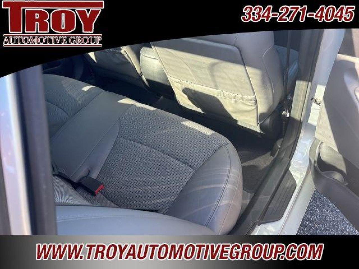 2013 Radiant Silver /Gray Hyundai Sonata SE (5NPEC4AC0DH) with an 2.4L 4-Cylinder DGI 200 hp engine, Automatic transmission, located at 6812 Atlanta Hwy, Montgomery, AL, 36117, (334) 271-4045, 32.382118, -86.178673 - 1-Owner!! - Photo#21