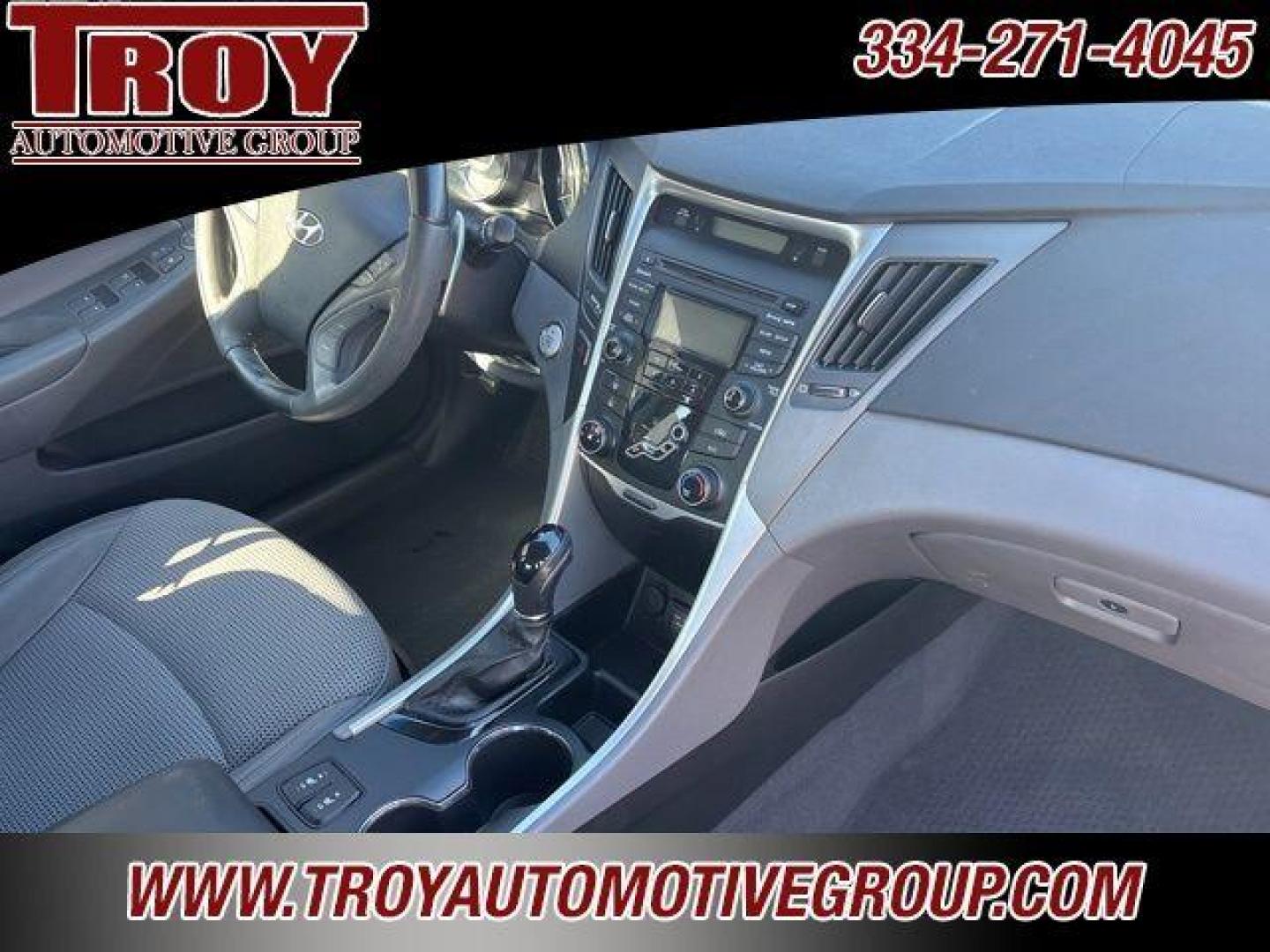 2013 Radiant Silver /Gray Hyundai Sonata SE (5NPEC4AC0DH) with an 2.4L 4-Cylinder DGI 200 hp engine, Automatic transmission, located at 6812 Atlanta Hwy, Montgomery, AL, 36117, (334) 271-4045, 32.382118, -86.178673 - 1-Owner!! - Photo#24