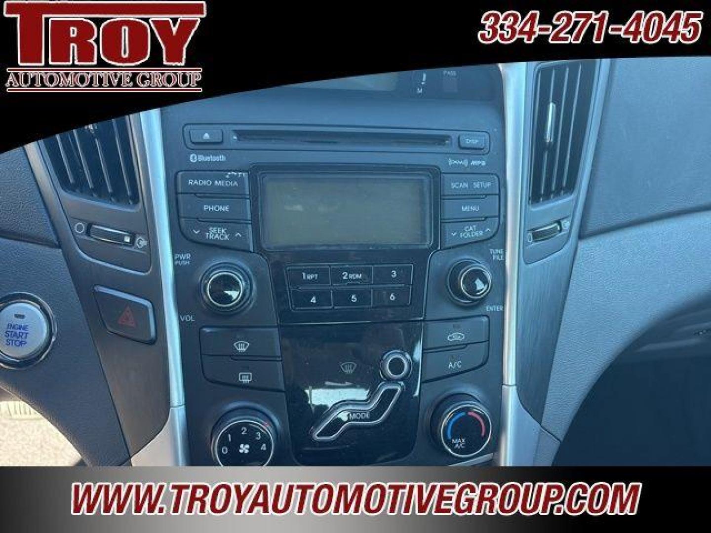 2013 Radiant Silver /Gray Hyundai Sonata SE (5NPEC4AC0DH) with an 2.4L 4-Cylinder DGI 200 hp engine, Automatic transmission, located at 6812 Atlanta Hwy, Montgomery, AL, 36117, (334) 271-4045, 32.382118, -86.178673 - 1-Owner!! - Photo#35