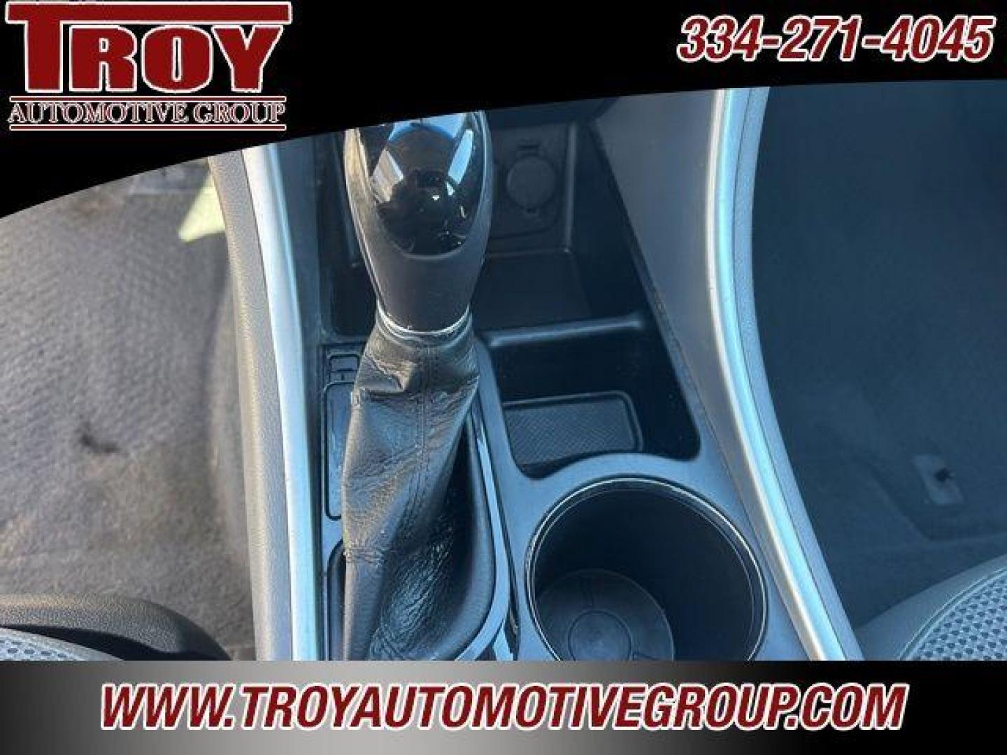 2013 Radiant Silver /Gray Hyundai Sonata SE (5NPEC4AC0DH) with an 2.4L 4-Cylinder DGI 200 hp engine, Automatic transmission, located at 6812 Atlanta Hwy, Montgomery, AL, 36117, (334) 271-4045, 32.382118, -86.178673 - 1-Owner!! - Photo#37