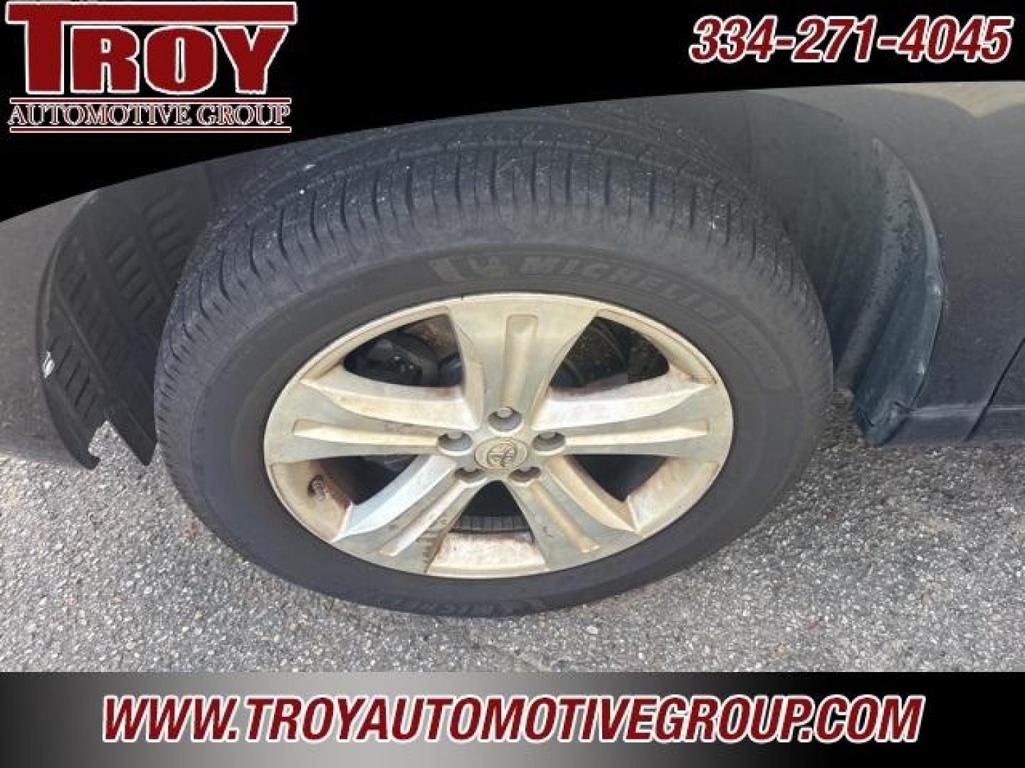 2010 Black /Sand Beige Toyota Highlander Limited (5TDYK3EH6AS) with an 3.5L V6 SMPI DOHC engine, Automatic transmission, located at 6812 Atlanta Hwy, Montgomery, AL, 36117, (334) 271-4045, 32.382118, -86.178673 - Recent Arrival!<br>Power Sunroof!!<br>jBL Premium Stereo!!<br>2nd Bucket Seats!!<br>3rd Seat!!<br>Heated Seats!!<br><br>Black 2010 Toyota Highlander Limited FWD 3.5L V6 SMPI DOHC 5-Speed Automatic with Overdrive<br><br>Financing Available---Top Value for Trades.<br><br><br>Awards:<br> * 2010 KBB.co - Photo#10