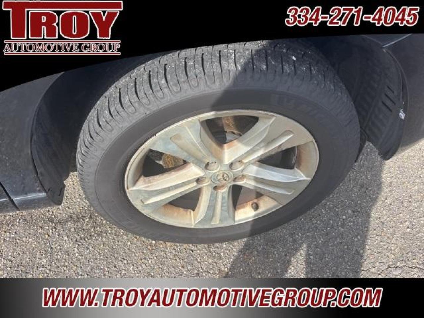 2010 Black /Sand Beige Toyota Highlander Limited (5TDYK3EH6AS) with an 3.5L V6 SMPI DOHC engine, Automatic transmission, located at 6812 Atlanta Hwy, Montgomery, AL, 36117, (334) 271-4045, 32.382118, -86.178673 - Recent Arrival!<br>Power Sunroof!!<br>jBL Premium Stereo!!<br>2nd Bucket Seats!!<br>3rd Seat!!<br>Heated Seats!!<br><br>Black 2010 Toyota Highlander Limited FWD 3.5L V6 SMPI DOHC 5-Speed Automatic with Overdrive<br><br>Financing Available---Top Value for Trades.<br><br><br>Awards:<br> * 2010 KBB.co - Photo#13