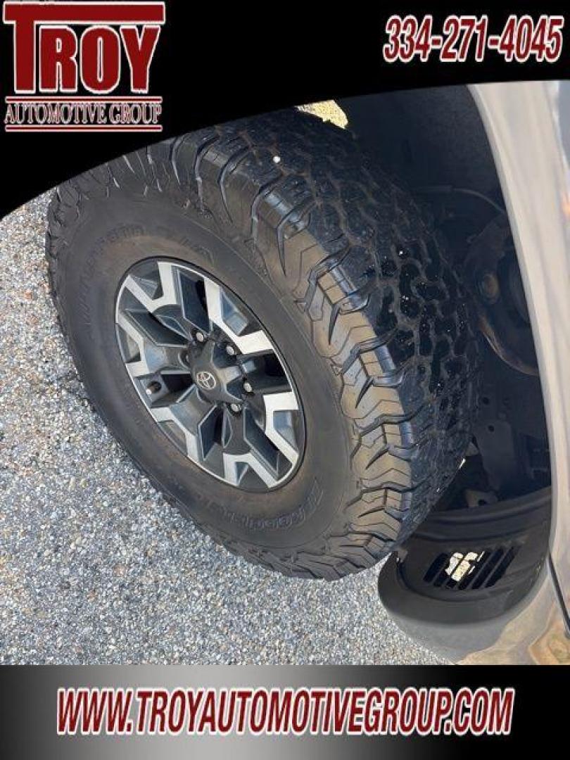 2009 Magnetic Gray Metallic /Graphite Toyota Tacoma PreRunner (3TMJU62N69M) with an 4.0L V6 SMPI DOHC engine, Automatic transmission, located at 6812 Atlanta Hwy, Montgomery, AL, 36117, (334) 271-4045, 32.382118, -86.178673 - Magnetic Gray Metallic 2009 Toyota Tacoma PreRunner RWD 4.0L V6 SMPI DOHC 5-Speed Automatic with Overdrive<br><br>Financing Available---Top Value for Trades.<br><br><br>Awards:<br> * 2009 KBB.com Best Resale Value Awards * 2009 KBB.com Brand Image Awards<br><br>Reviews:<br> * If youre looking fo - Photo#22