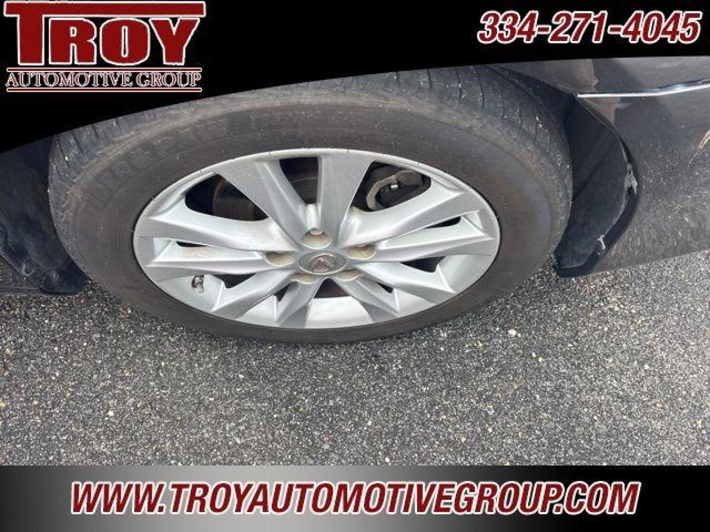 2011 Smoky Granite Mica /Light Gray Lexus ES 350 (JTHBK1EG6B2) with an 3.5L V6 DOHC Dual VVT-i 24V engine, Automatic transmission, located at 6812 Atlanta Hwy, Montgomery, AL, 36117, (334) 271-4045, 32.382118, -86.178673 - Navigation!!<br>Rear Sunshade!!<br>2-Master Remote Entry Keys!! - Photo#8