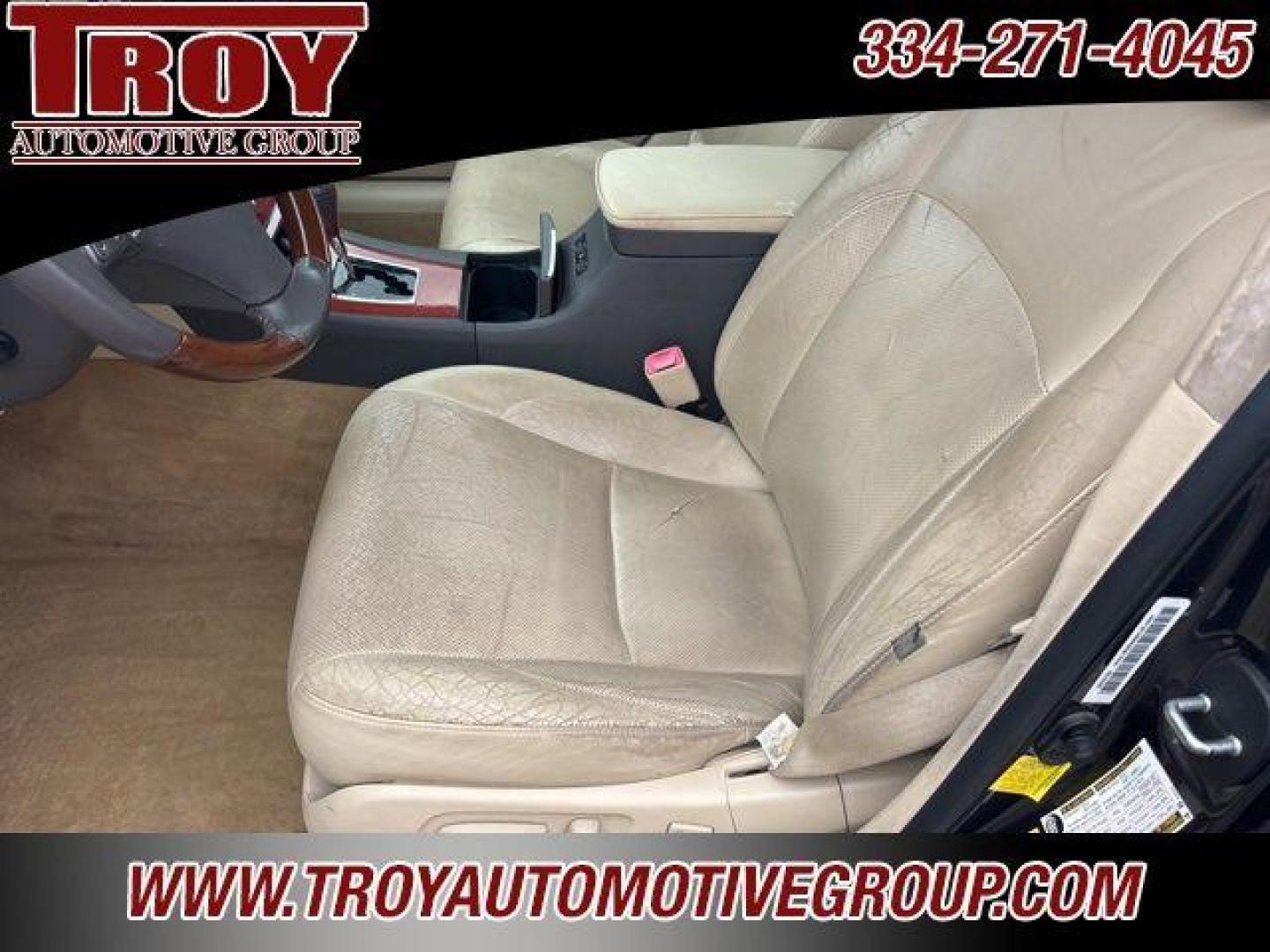 2011 Smoky Granite Mica /Light Gray Lexus ES 350 (JTHBK1EG6B2) with an 3.5L V6 DOHC Dual VVT-i 24V engine, Automatic transmission, located at 6812 Atlanta Hwy, Montgomery, AL, 36117, (334) 271-4045, 32.382118, -86.178673 - Navigation!!<br>Rear Sunshade!!<br>2-Master Remote Entry Keys!! - Photo#17