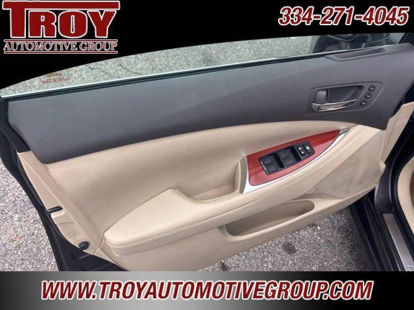2011 Smoky Granite Mica /Light Gray Lexus ES 350 (JTHBK1EG6B2) with an 3.5L V6 DOHC Dual VVT-i 24V engine, Automatic transmission, located at 6812 Atlanta Hwy, Montgomery, AL, 36117, (334) 271-4045, 32.382118, -86.178673 - Navigation!!<br>Rear Sunshade!!<br>2-Master Remote Entry Keys!! - Photo#18