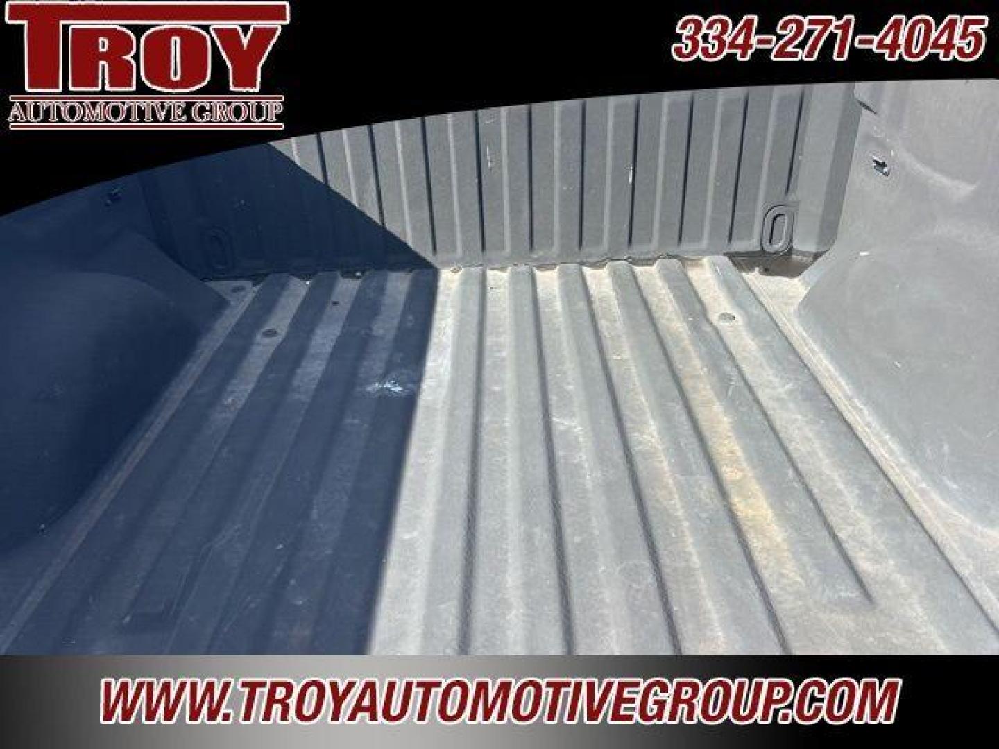 2007 Silver Clearcoat Metallic /Medium Flint Ford F-150 (1FTRW12W87K) with an 4.6L V8 EFI engine, Automatic transmission, located at 6812 Atlanta Hwy, Montgomery, AL, 36117, (334) 271-4045, 32.382118, -86.178673 - Alloy wheels!!<br>Tow Package!!<br>Excellent Condition!! - Photo#12