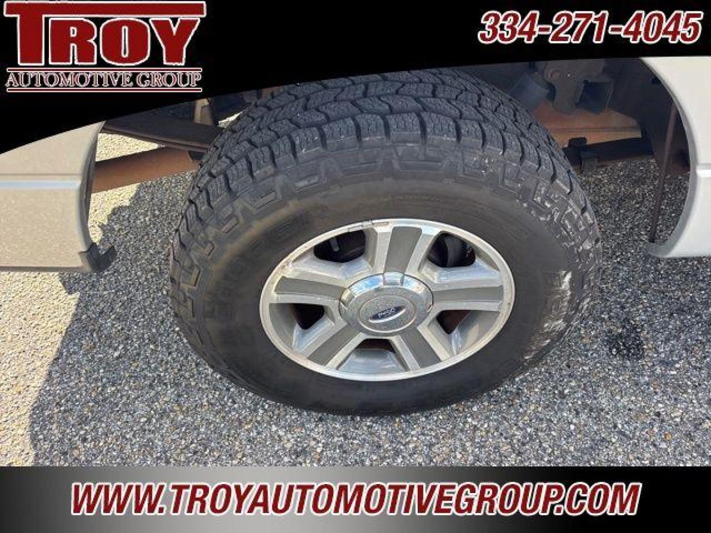 2007 Silver Clearcoat Metallic /Medium Flint Ford F-150 (1FTRW12W87K) with an 4.6L V8 EFI engine, Automatic transmission, located at 6812 Atlanta Hwy, Montgomery, AL, 36117, (334) 271-4045, 32.382118, -86.178673 - Alloy wheels!!<br>Tow Package!!<br>Excellent Condition!! - Photo#14