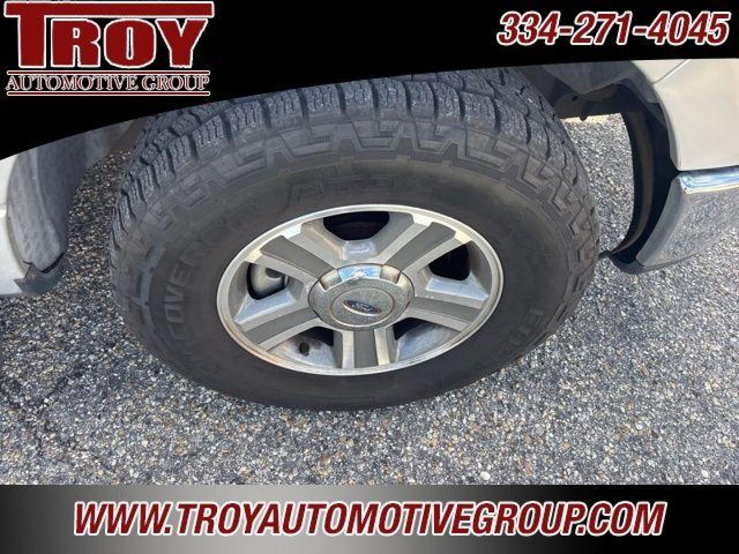 2007 Silver Clearcoat Metallic /Medium Flint Ford F-150 (1FTRW12W87K) with an 4.6L V8 EFI engine, Automatic transmission, located at 6812 Atlanta Hwy, Montgomery, AL, 36117, (334) 271-4045, 32.382118, -86.178673 - Alloy wheels!!<br>Tow Package!!<br>Excellent Condition!! - Photo#15