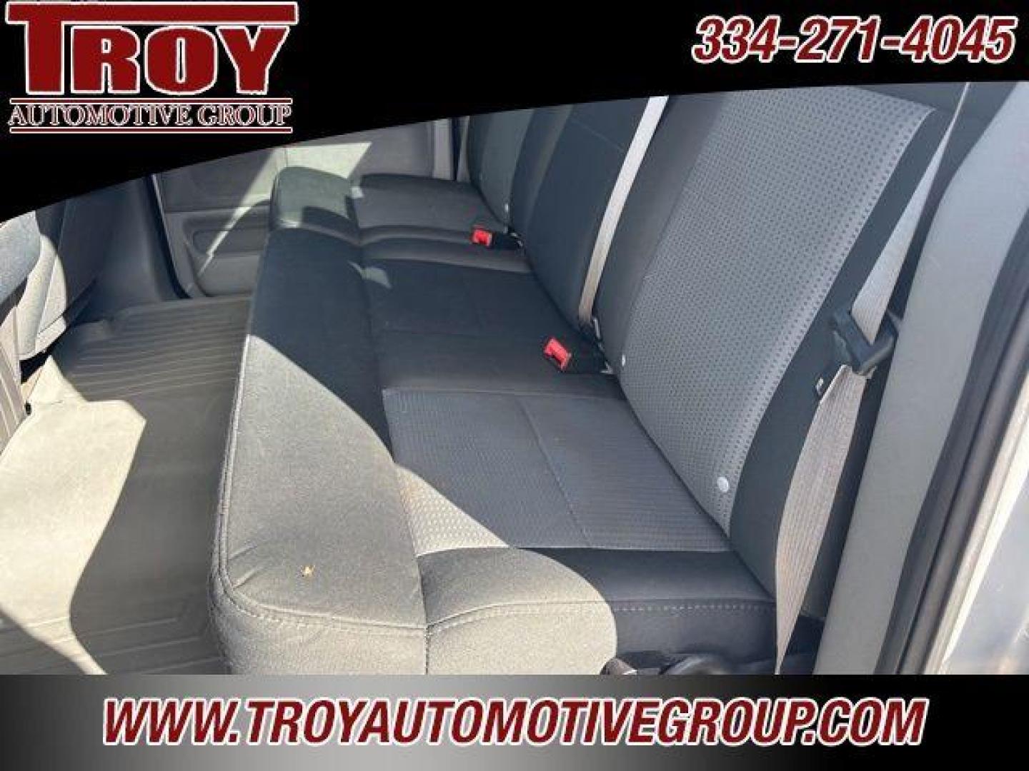 2007 Silver Clearcoat Metallic /Medium Flint Ford F-150 (1FTRW12W87K) with an 4.6L V8 EFI engine, Automatic transmission, located at 6812 Atlanta Hwy, Montgomery, AL, 36117, (334) 271-4045, 32.382118, -86.178673 - Alloy wheels!!<br>Tow Package!!<br>Excellent Condition!! - Photo#18