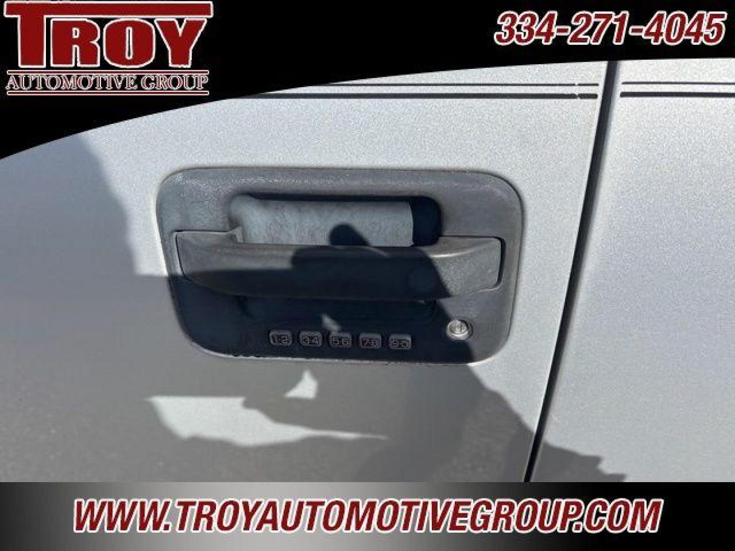 2007 Silver Clearcoat Metallic /Medium Flint Ford F-150 (1FTRW12W87K) with an 4.6L V8 EFI engine, Automatic transmission, located at 6812 Atlanta Hwy, Montgomery, AL, 36117, (334) 271-4045, 32.382118, -86.178673 - Alloy wheels!!<br>Tow Package!!<br>Excellent Condition!! - Photo#32