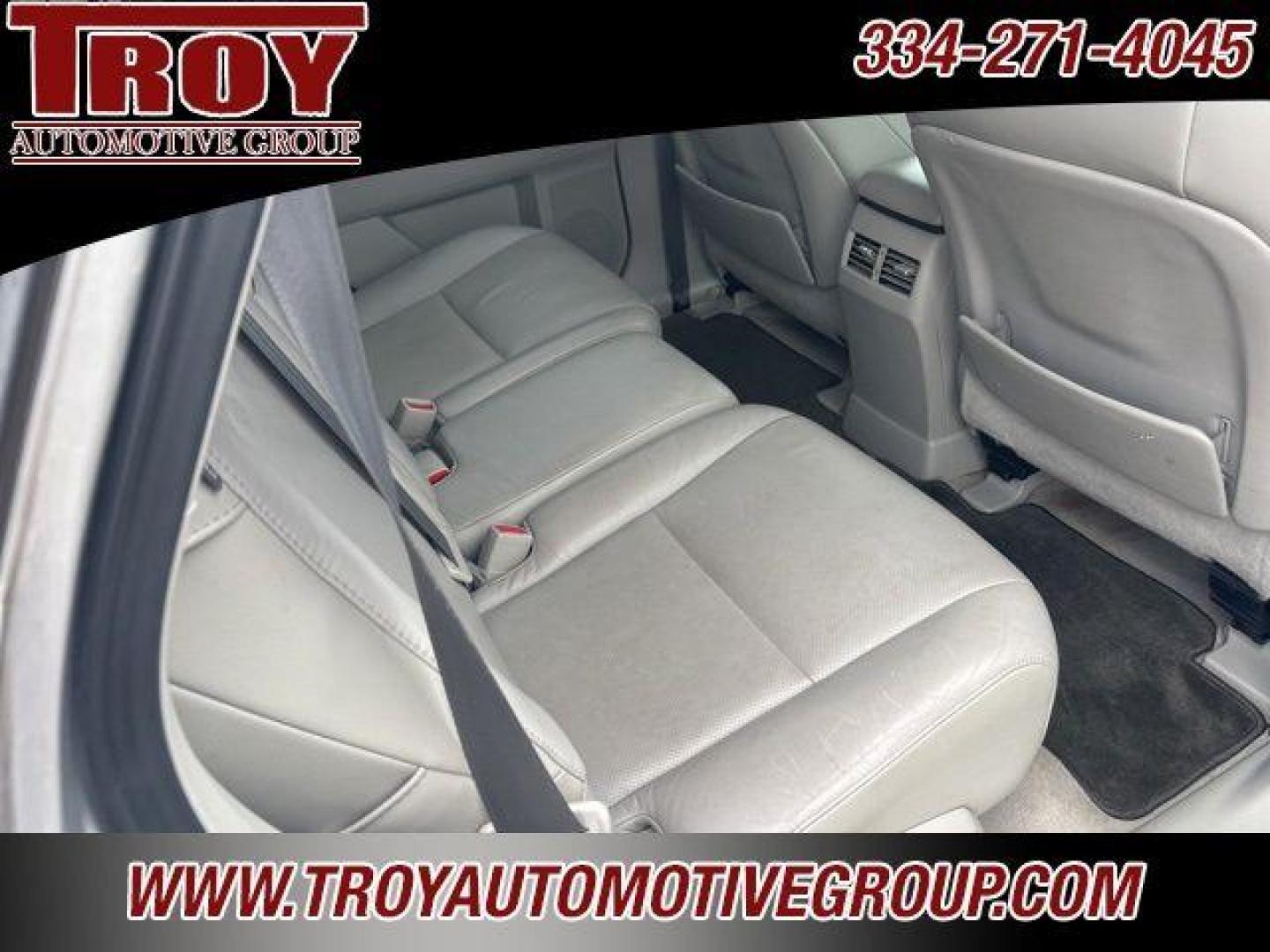 2010 Silver /Light Gray Lexus RX 350 (2T2ZK1BA8AC) with an 3.5L 6-Cylinder DOHC VVT-i 24V engine, Automatic transmission, located at 6812 Atlanta Hwy, Montgomery, AL, 36117, (334) 271-4045, 32.382118, -86.178673 - Photo#17