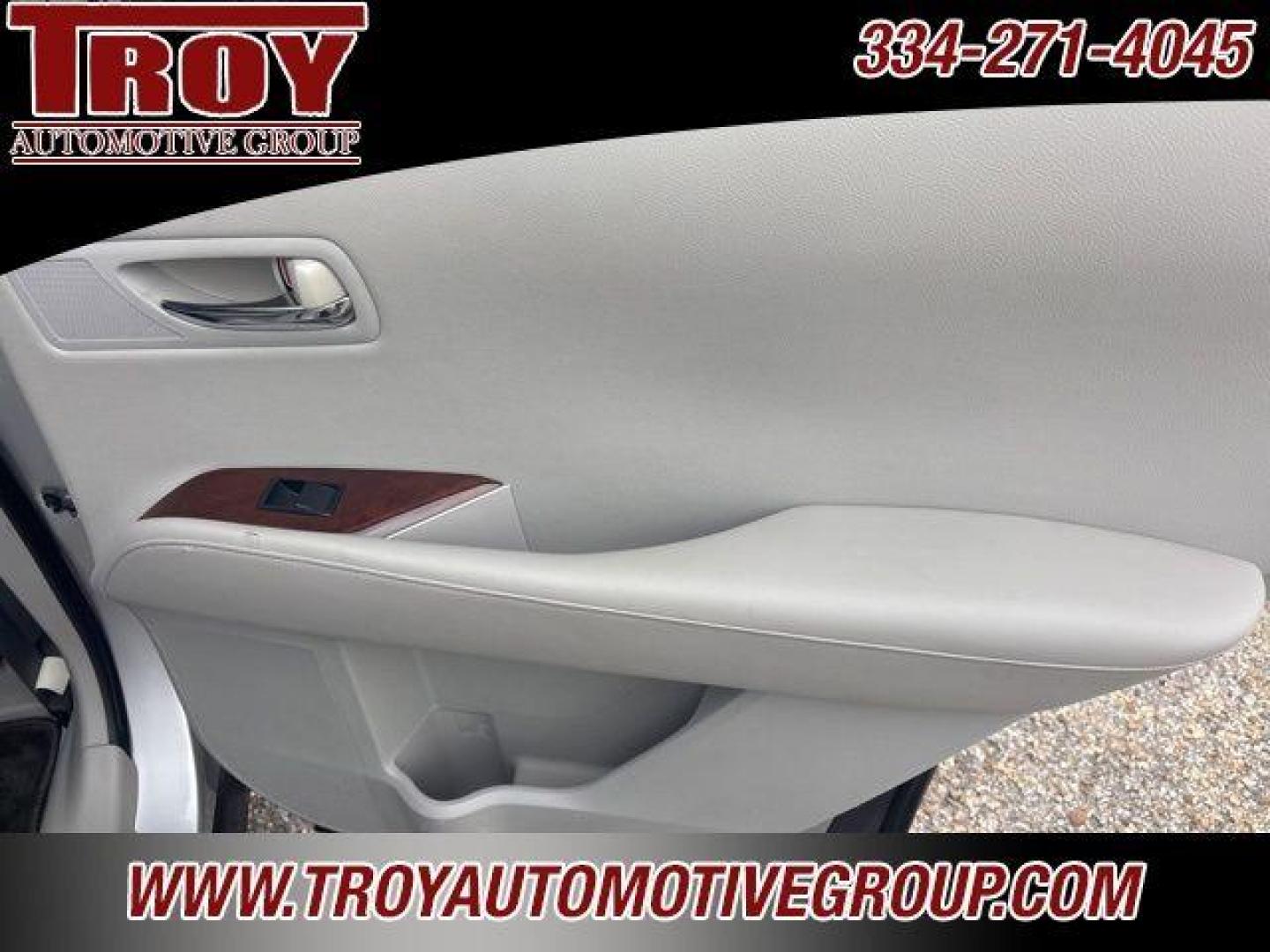 2010 Silver /Light Gray Lexus RX 350 (2T2ZK1BA8AC) with an 3.5L 6-Cylinder DOHC VVT-i 24V engine, Automatic transmission, located at 6812 Atlanta Hwy, Montgomery, AL, 36117, (334) 271-4045, 32.382118, -86.178673 - Photo#19