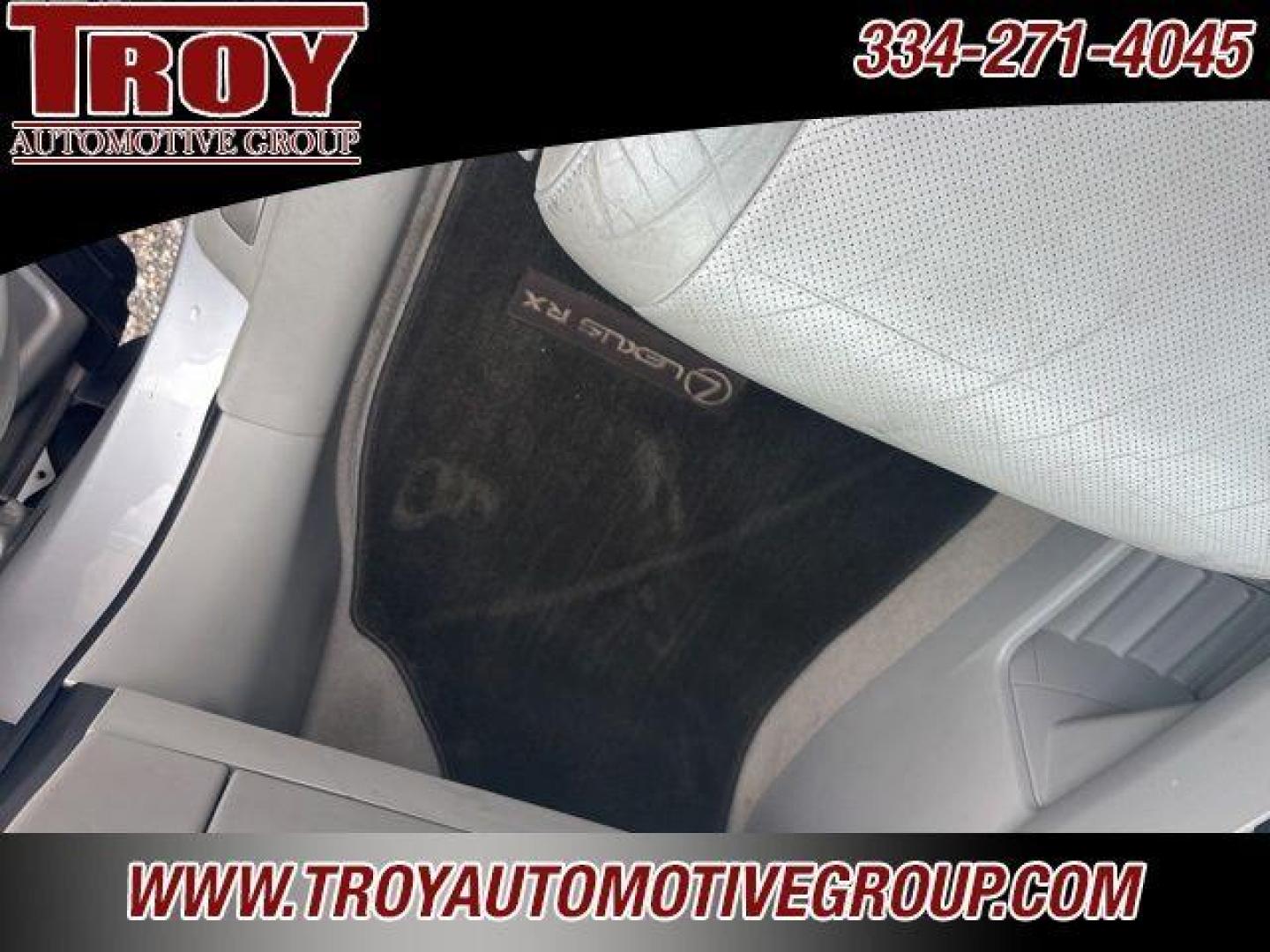 2010 Silver /Light Gray Lexus RX 350 (2T2ZK1BA8AC) with an 3.5L 6-Cylinder DOHC VVT-i 24V engine, Automatic transmission, located at 6812 Atlanta Hwy, Montgomery, AL, 36117, (334) 271-4045, 32.382118, -86.178673 - Photo#27