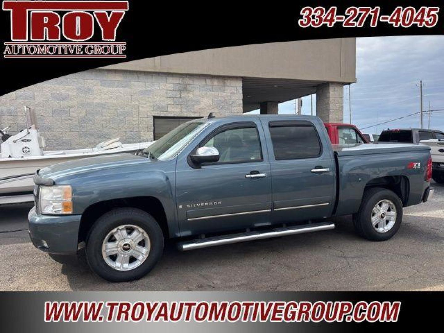 2007 Blue Granite Metallic /Ebony Chevrolet Silverado 1500 LT (2GCEK13M771) with an Vortec 5.3L V8 SFI engine, Automatic transmission, located at 6812 Atlanta Hwy, Montgomery, AL, 36117, (334) 271-4045, 32.382118, -86.178673 - Recent Arrival!<br><br>Blue Granite Metallic 2007 Chevrolet Silverado 1500 LT 4WD LT1 Vortec 5.3L V8 SFI 4-Speed Automatic with Overdrive<br><br>Financing Available---Top Value for Trades.<br><br><br>Awards:<br> * NACTOY 2007 North American Truck of the Year - Photo#1