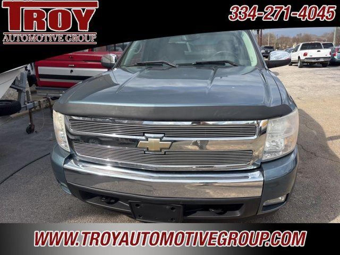 2007 Blue Granite Metallic /Ebony Chevrolet Silverado 1500 LT (2GCEK13M771) with an Vortec 5.3L V8 SFI engine, Automatic transmission, located at 6812 Atlanta Hwy, Montgomery, AL, 36117, (334) 271-4045, 32.382118, -86.178673 - Recent Arrival!<br><br>Blue Granite Metallic 2007 Chevrolet Silverado 1500 LT 4WD LT1 Vortec 5.3L V8 SFI 4-Speed Automatic with Overdrive<br><br>Financing Available---Top Value for Trades.<br><br><br>Awards:<br> * NACTOY 2007 North American Truck of the Year - Photo#5