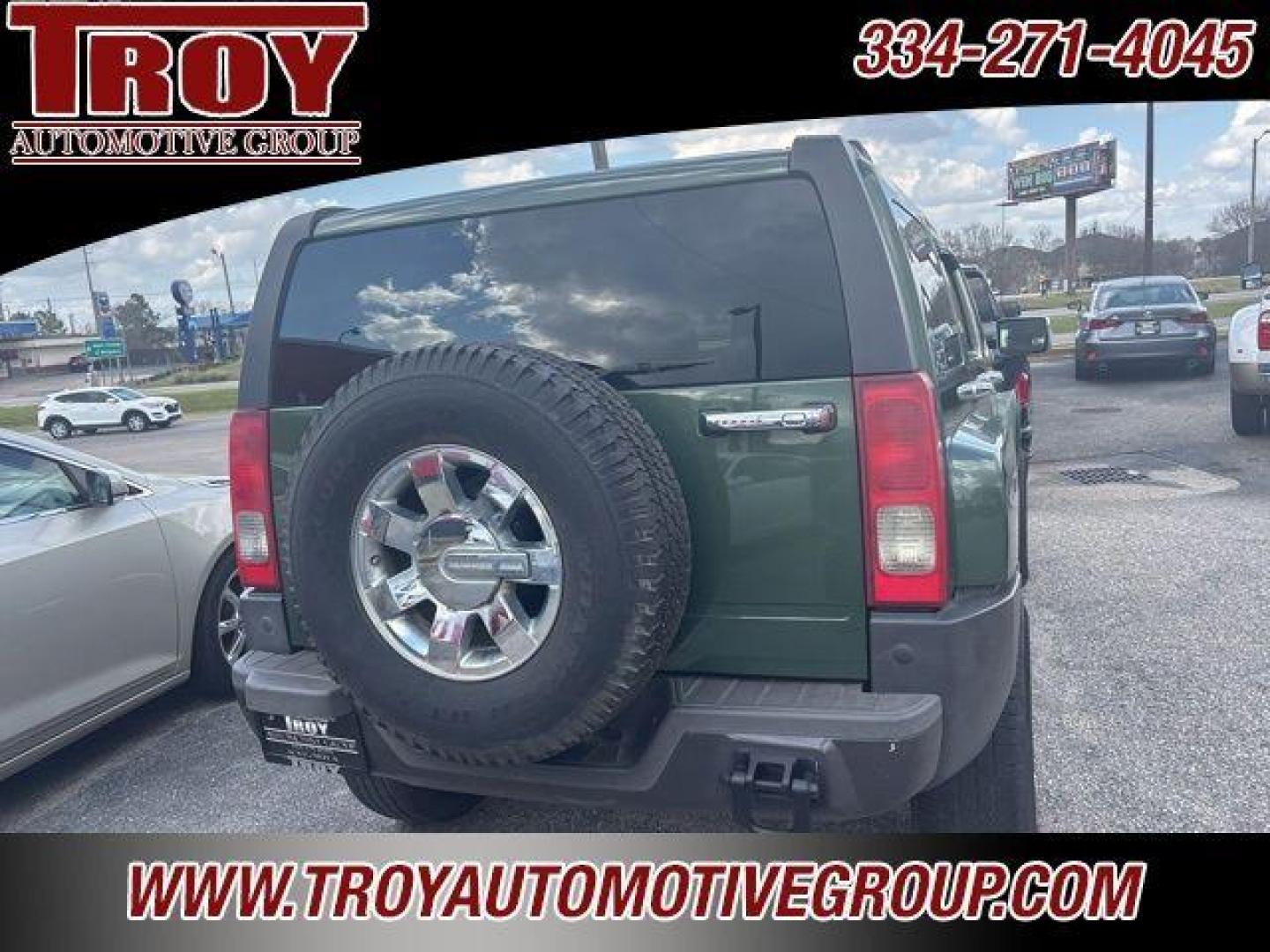 2006 Shadow Green Metallic /Ebony Hummer H3 Base (5GTDN136168) with an 3.5L 5-Cylinder MPI DOHC engine, Automatic transmission, located at 6812 Atlanta Hwy, Montgomery, AL, 36117, (334) 271-4045, 32.382118, -86.178673 - Power Sunroof!!<br>Leather!!<br>Chrome Package!!<br>Step Bars!!<br>Shadow Green Metallic 2006 Hummer H3 4WD 3.5L 5-Cylinder MPI DOHC 4-Speed Automatic with Overdrive<br><br>Financing Available---Top Value for Trades. - Photo#4