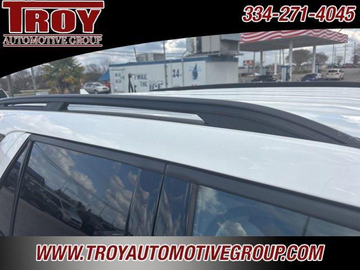 2020 White /Sandstone Ford Explorer XLT (1FMSK7DH1LG) with an 2.3L EcoBoost I-4 engine, Automatic transmission, located at 6812 Atlanta Hwy, Montgomery, AL, 36117, (334) 271-4045, 32.382118, -86.178673 - Photo#13