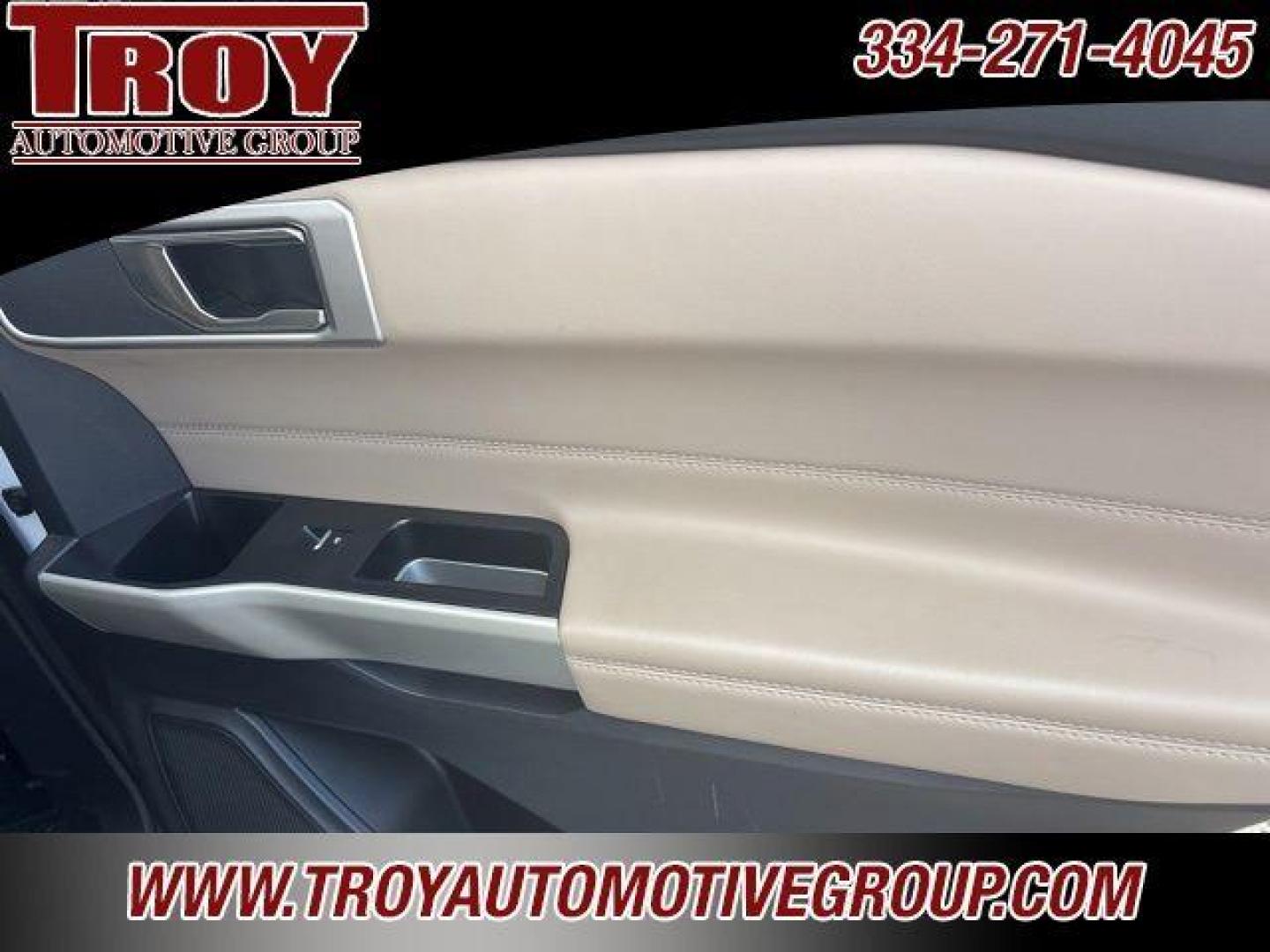 2020 White /Sandstone Ford Explorer XLT (1FMSK7DH1LG) with an 2.3L EcoBoost I-4 engine, Automatic transmission, located at 6812 Atlanta Hwy, Montgomery, AL, 36117, (334) 271-4045, 32.382118, -86.178673 - Photo#20