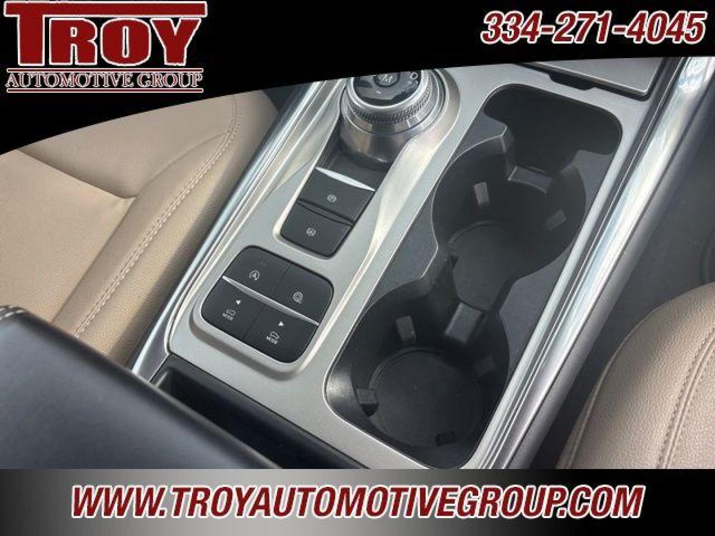 2020 White /Sandstone Ford Explorer XLT (1FMSK7DH1LG) with an 2.3L EcoBoost I-4 engine, Automatic transmission, located at 6812 Atlanta Hwy, Montgomery, AL, 36117, (334) 271-4045, 32.382118, -86.178673 - Photo#24