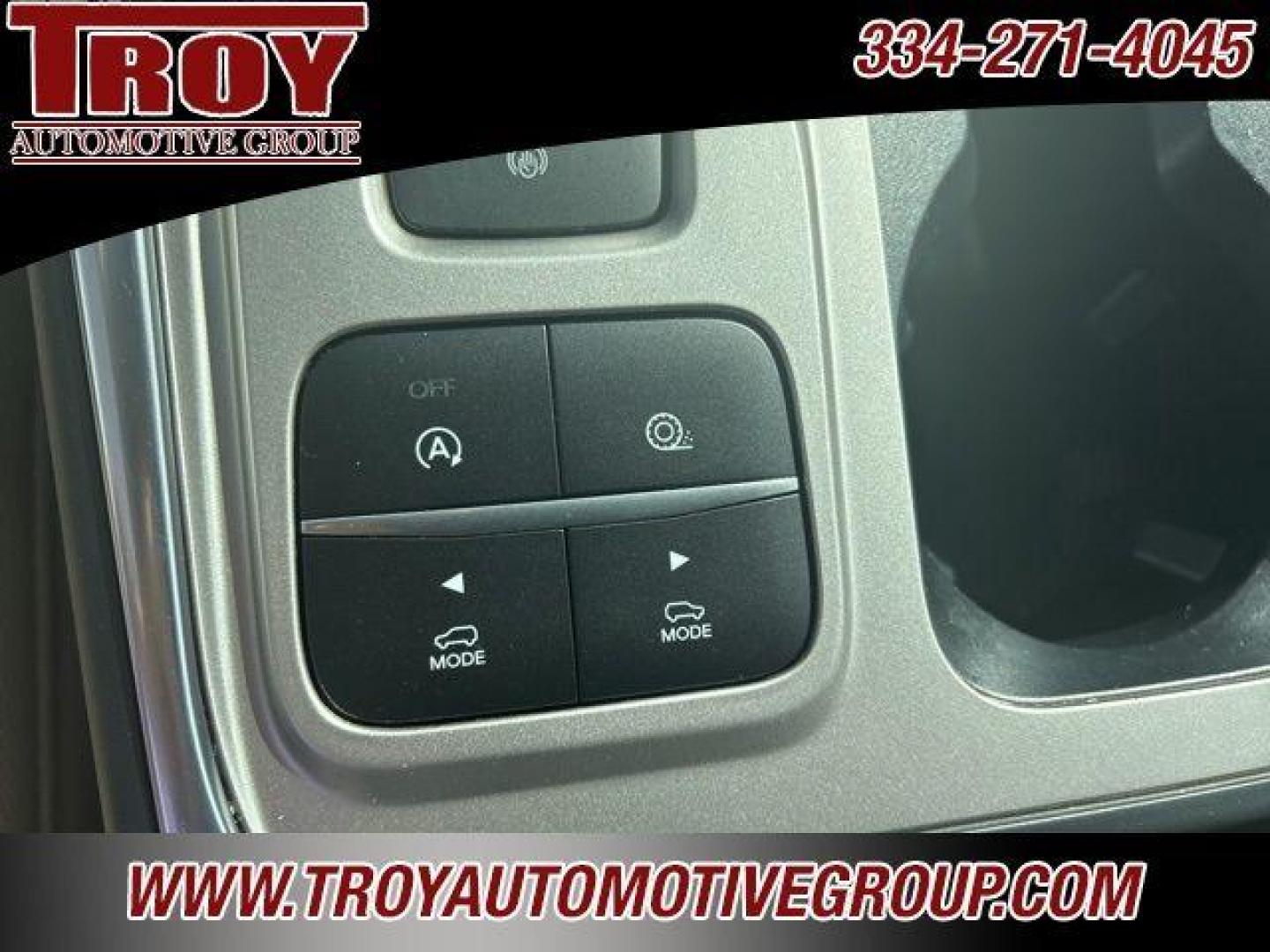 2020 White /Sandstone Ford Explorer XLT (1FMSK7DH1LG) with an 2.3L EcoBoost I-4 engine, Automatic transmission, located at 6812 Atlanta Hwy, Montgomery, AL, 36117, (334) 271-4045, 32.382118, -86.178673 - Photo#36