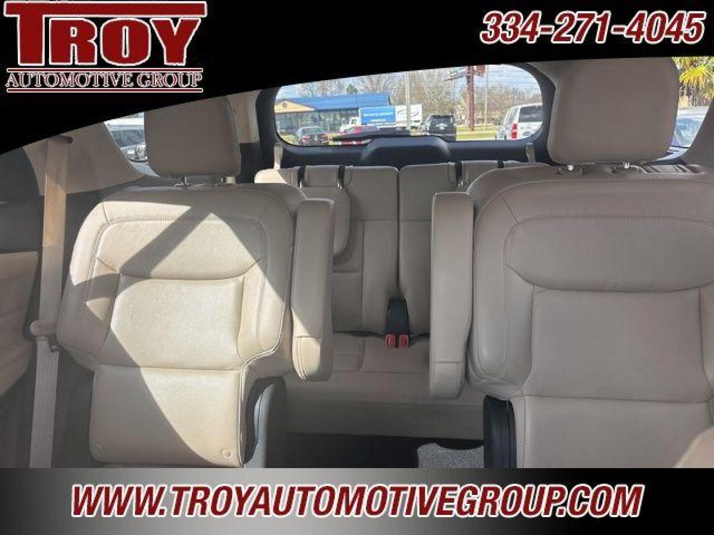 2020 White /Sandstone Ford Explorer XLT (1FMSK7DH1LG) with an 2.3L EcoBoost I-4 engine, Automatic transmission, located at 6812 Atlanta Hwy, Montgomery, AL, 36117, (334) 271-4045, 32.382118, -86.178673 - Photo#37