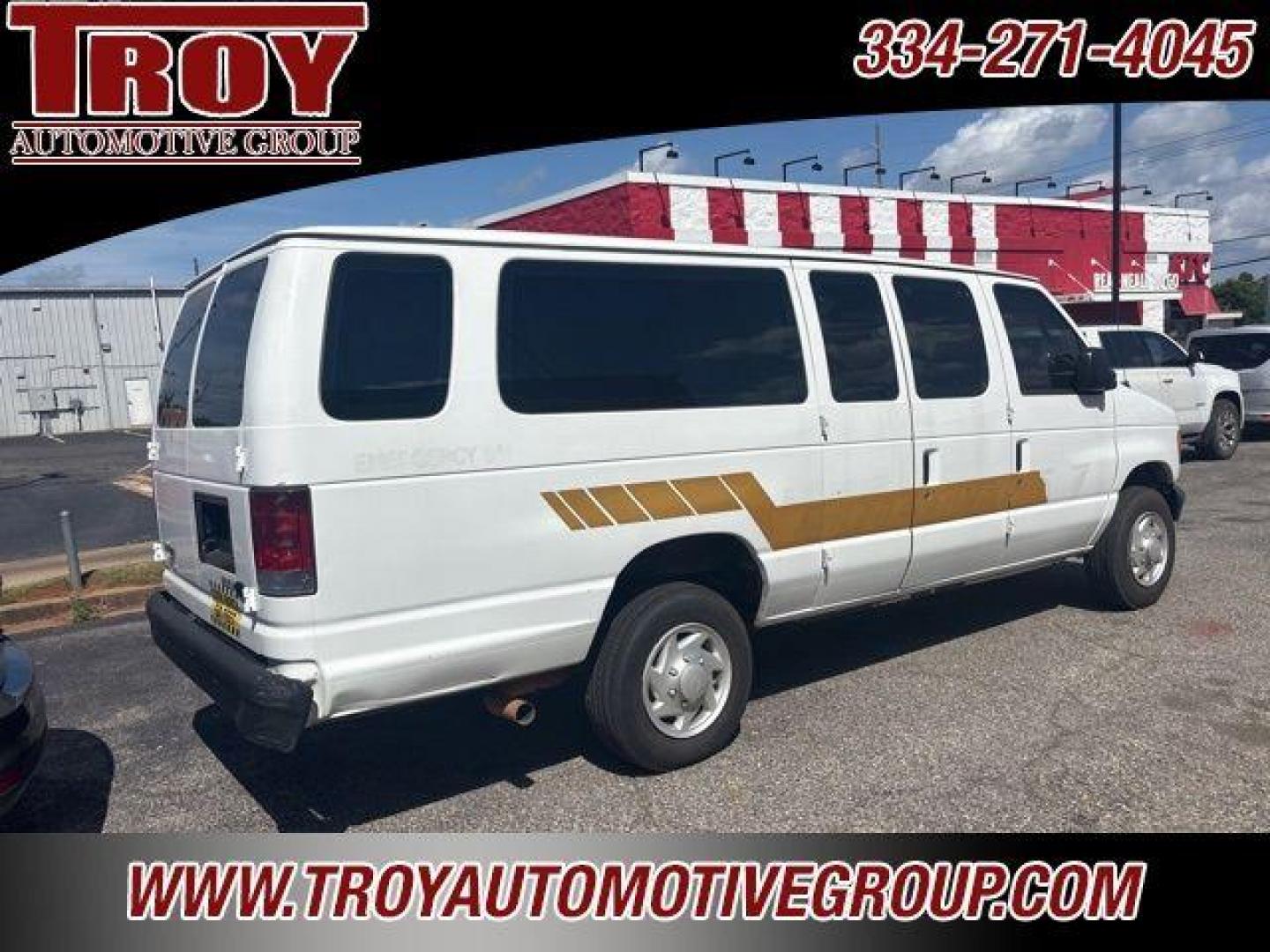 2007 Oxford White Clearcoat /Medium Flint Ford E-350SD (1FBSS31L67D) with an 5.4L V8 EFI engine, Automatic transmission, located at 6812 Atlanta Hwy, Montgomery, AL, 36117, (334) 271-4045, 32.382118, -86.178673 - White 2007 Ford E-350SD RWD 5.4L V8 EFI 4-Speed Automatic with Overdrive<br><br>Financing Available---Top Value for Trades. - Photo#2