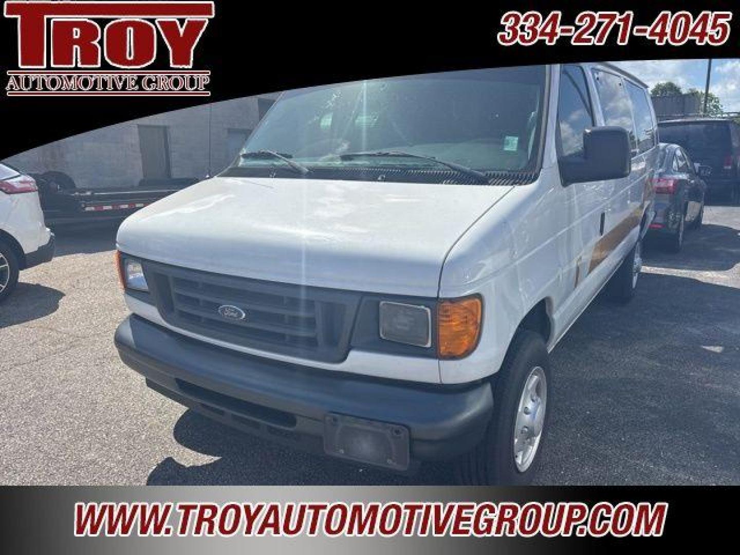 2007 Oxford White Clearcoat /Medium Flint Ford E-350SD (1FBSS31L67D) with an 5.4L V8 EFI engine, Automatic transmission, located at 6812 Atlanta Hwy, Montgomery, AL, 36117, (334) 271-4045, 32.382118, -86.178673 - White 2007 Ford E-350SD RWD 5.4L V8 EFI 4-Speed Automatic with Overdrive<br><br>Financing Available---Top Value for Trades. - Photo#4