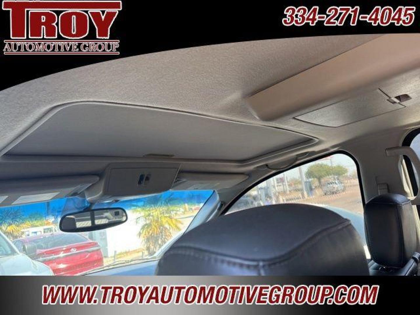 2004 Smoke /Graphite Nissan Titan LE (1N6AA07A74N) with an 5.6L V8 SMPI DOHC engine, Automatic transmission, located at 6812 Atlanta Hwy, Montgomery, AL, 36117, (334) 271-4045, 32.382118, -86.178673 - Leather Interior!!<br>Power Sunroof!!<br>Tow Package!! - Photo#17