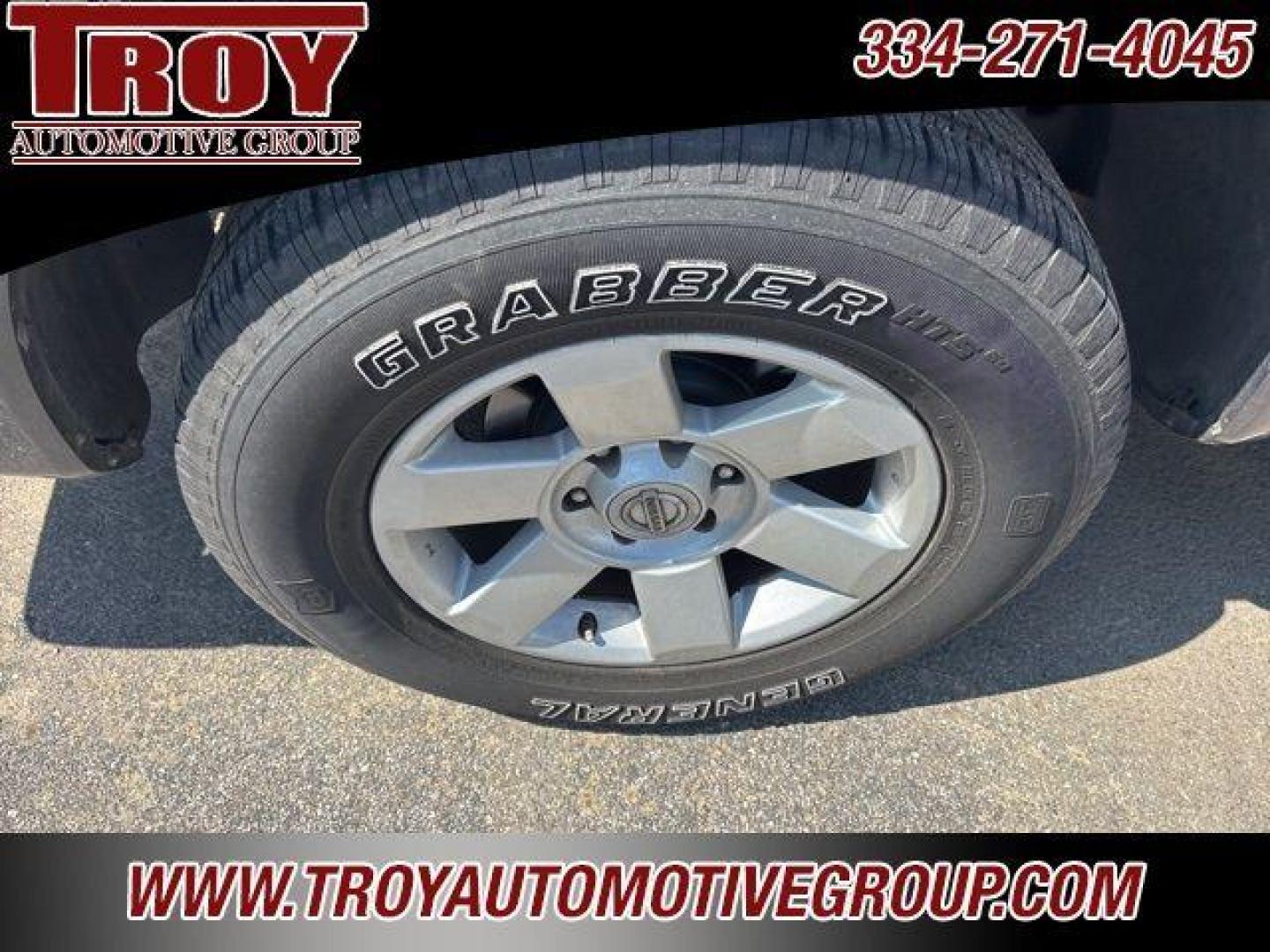 2004 Smoke /Graphite Nissan Titan LE (1N6AA07A74N) with an 5.6L V8 SMPI DOHC engine, Automatic transmission, located at 6812 Atlanta Hwy, Montgomery, AL, 36117, (334) 271-4045, 32.382118, -86.178673 - Leather Interior!!<br>Power Sunroof!!<br>Tow Package!! - Photo#11