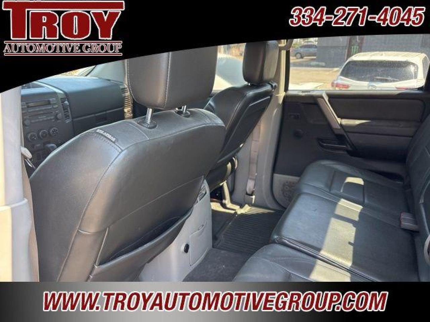 2004 Smoke /Graphite Nissan Titan LE (1N6AA07A74N) with an 5.6L V8 SMPI DOHC engine, Automatic transmission, located at 6812 Atlanta Hwy, Montgomery, AL, 36117, (334) 271-4045, 32.382118, -86.178673 - Leather Interior!!<br>Power Sunroof!!<br>Tow Package!! - Photo#22