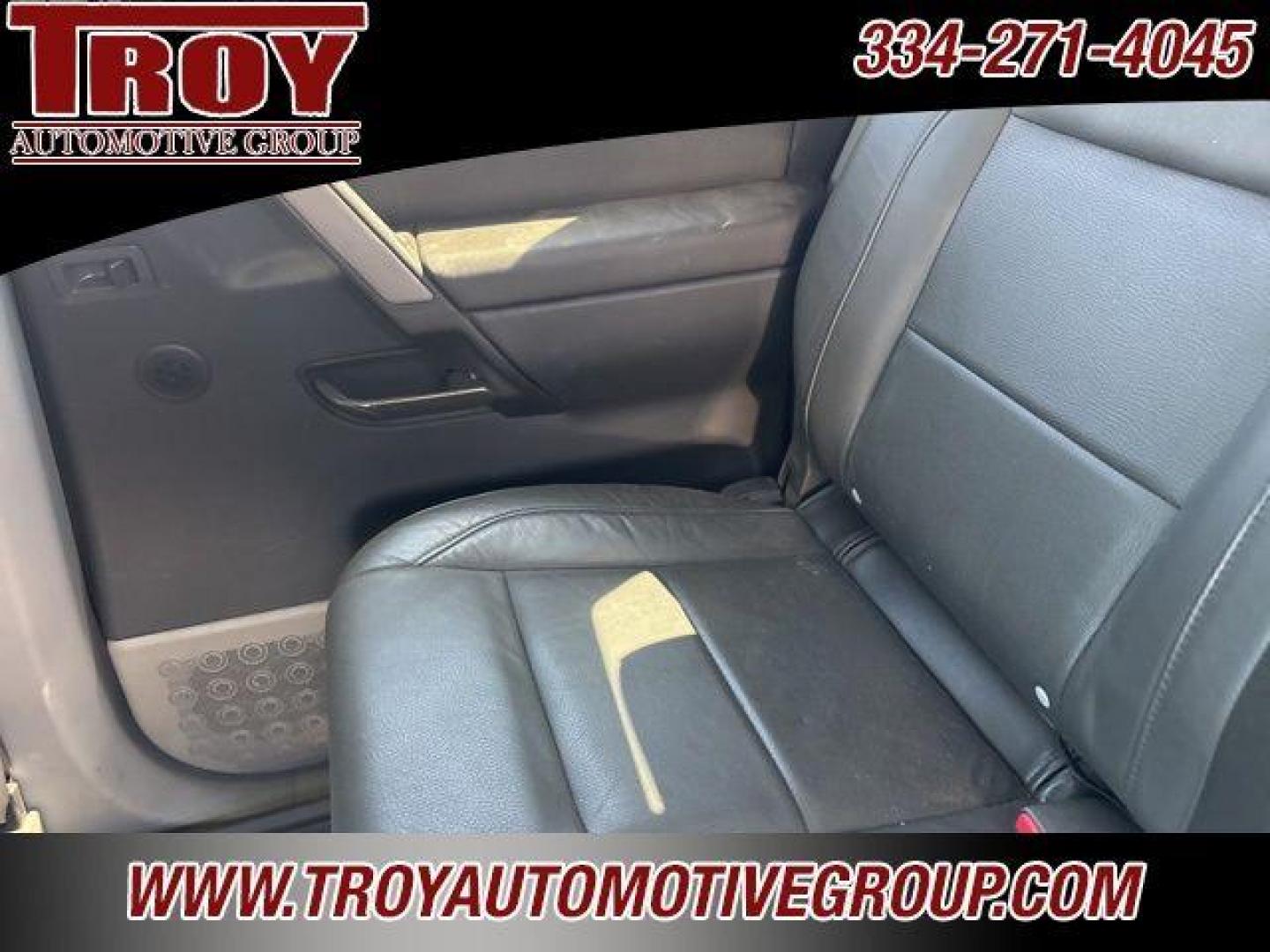 2004 Smoke /Graphite Nissan Titan LE (1N6AA07A74N) with an 5.6L V8 SMPI DOHC engine, Automatic transmission, located at 6812 Atlanta Hwy, Montgomery, AL, 36117, (334) 271-4045, 32.382118, -86.178673 - Leather Interior!!<br>Power Sunroof!!<br>Tow Package!! - Photo#27