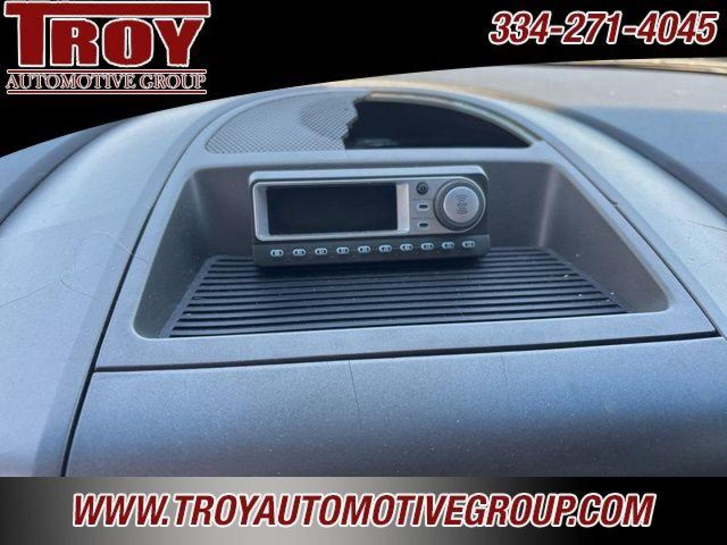 2004 Smoke /Graphite Nissan Titan LE (1N6AA07A74N) with an 5.6L V8 SMPI DOHC engine, Automatic transmission, located at 6812 Atlanta Hwy, Montgomery, AL, 36117, (334) 271-4045, 32.382118, -86.178673 - Leather Interior!!<br>Power Sunroof!!<br>Tow Package!! - Photo#31